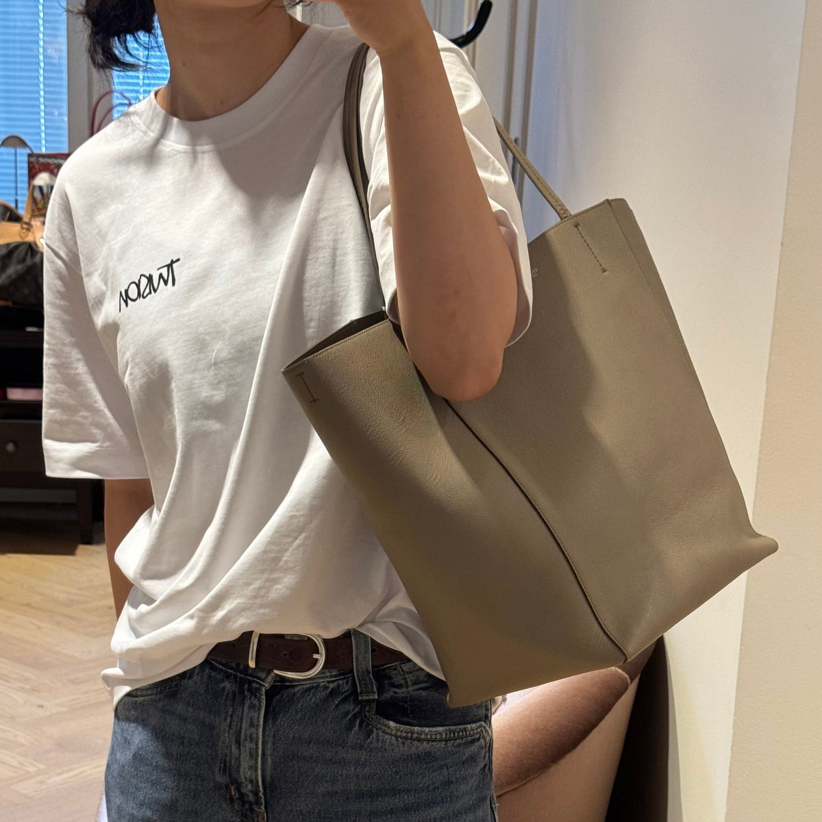 Cabas Phantom Tote Grey Leather