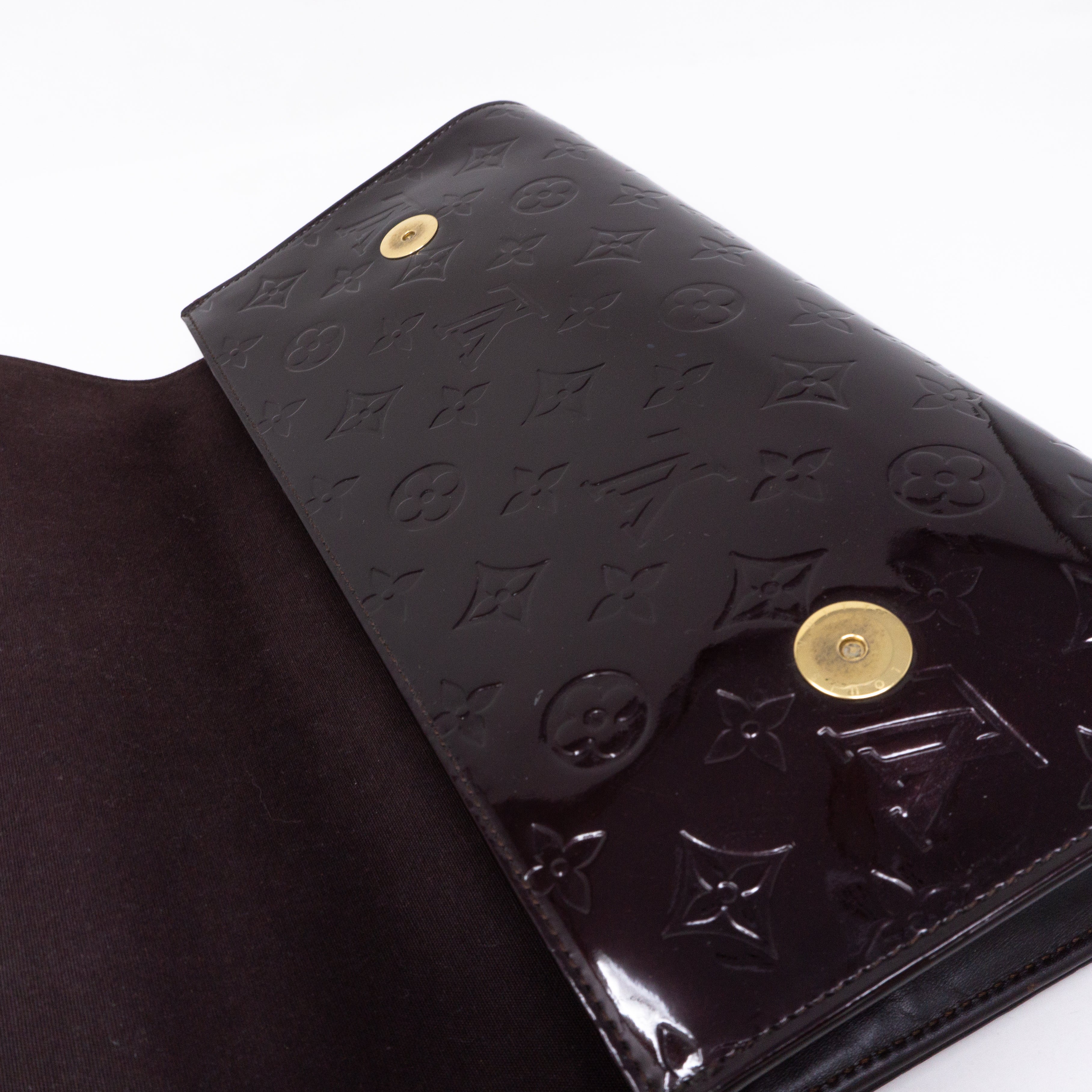Robertson Clutch Vernis Amarante