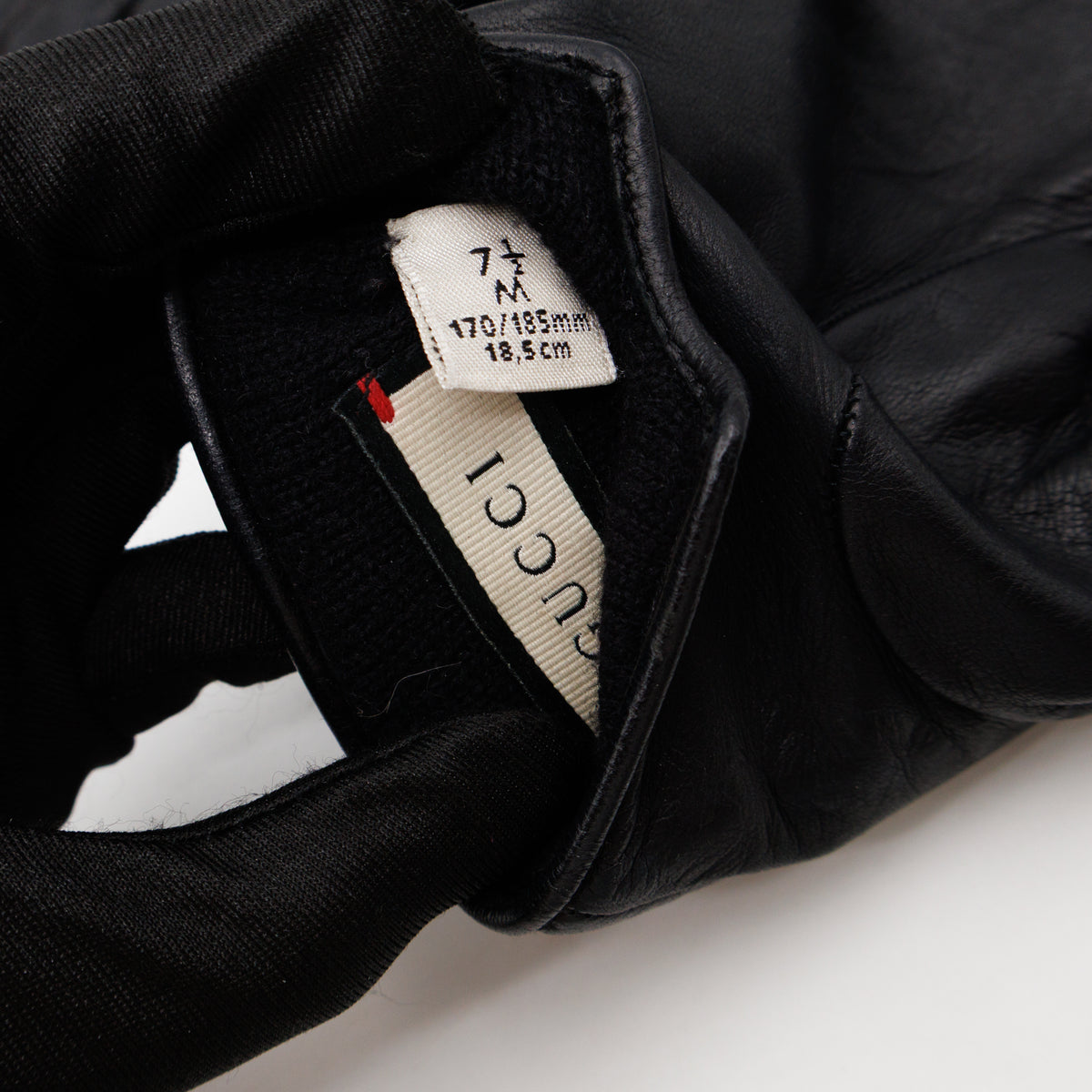 GG Marmont Black Chevron Leather Gloves