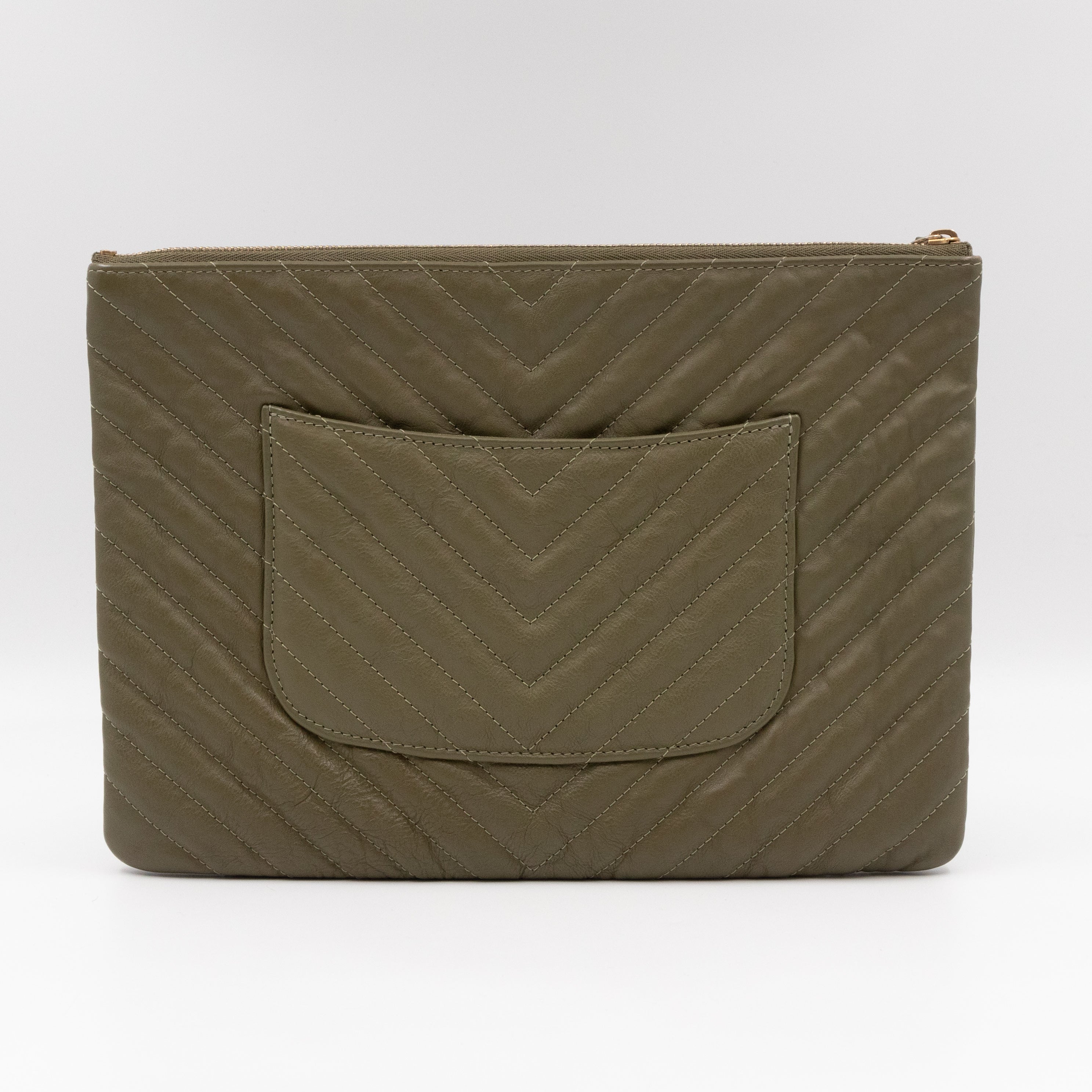 Medium O Case Green Chevron