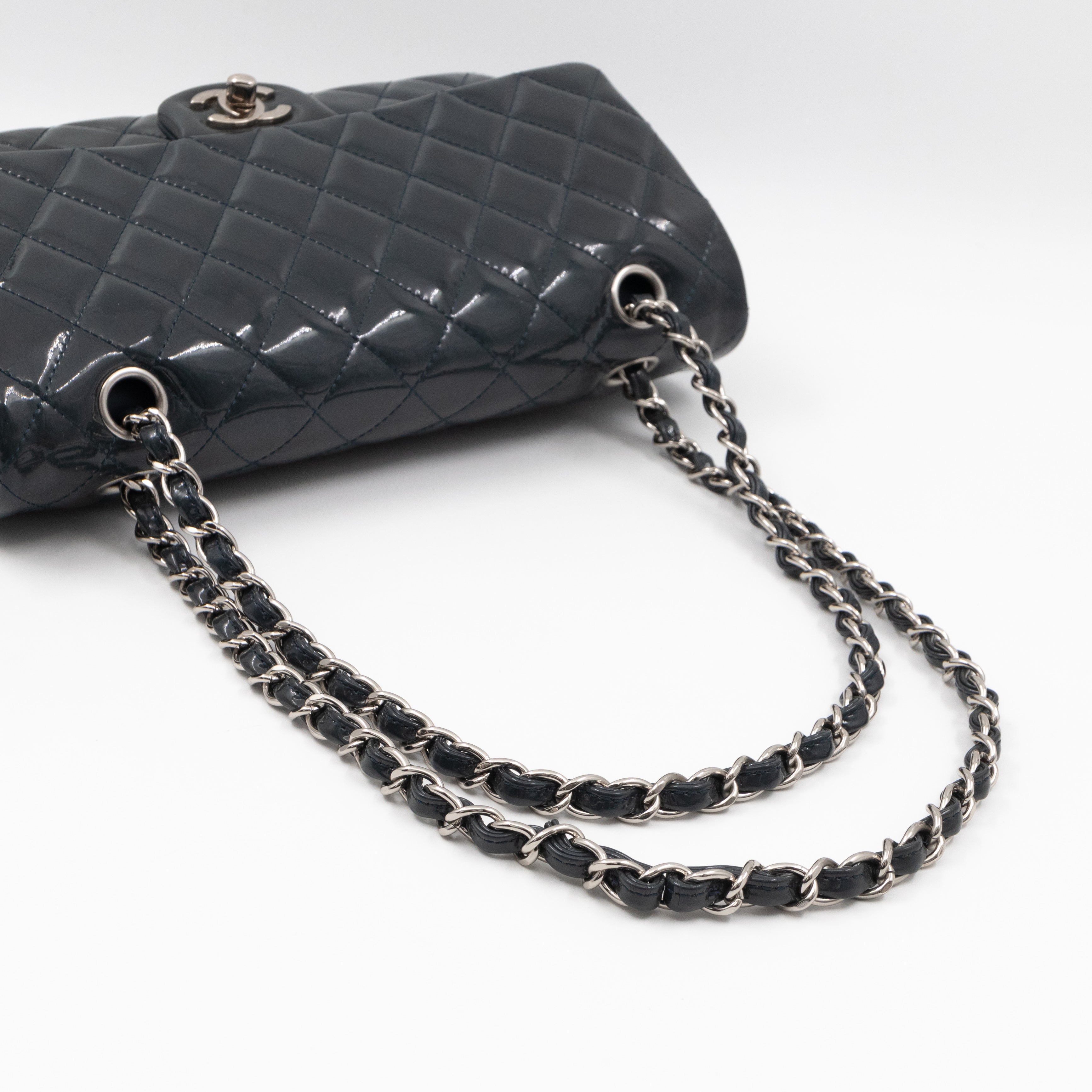 Classic Double Flap Medium Navy Patent Leather