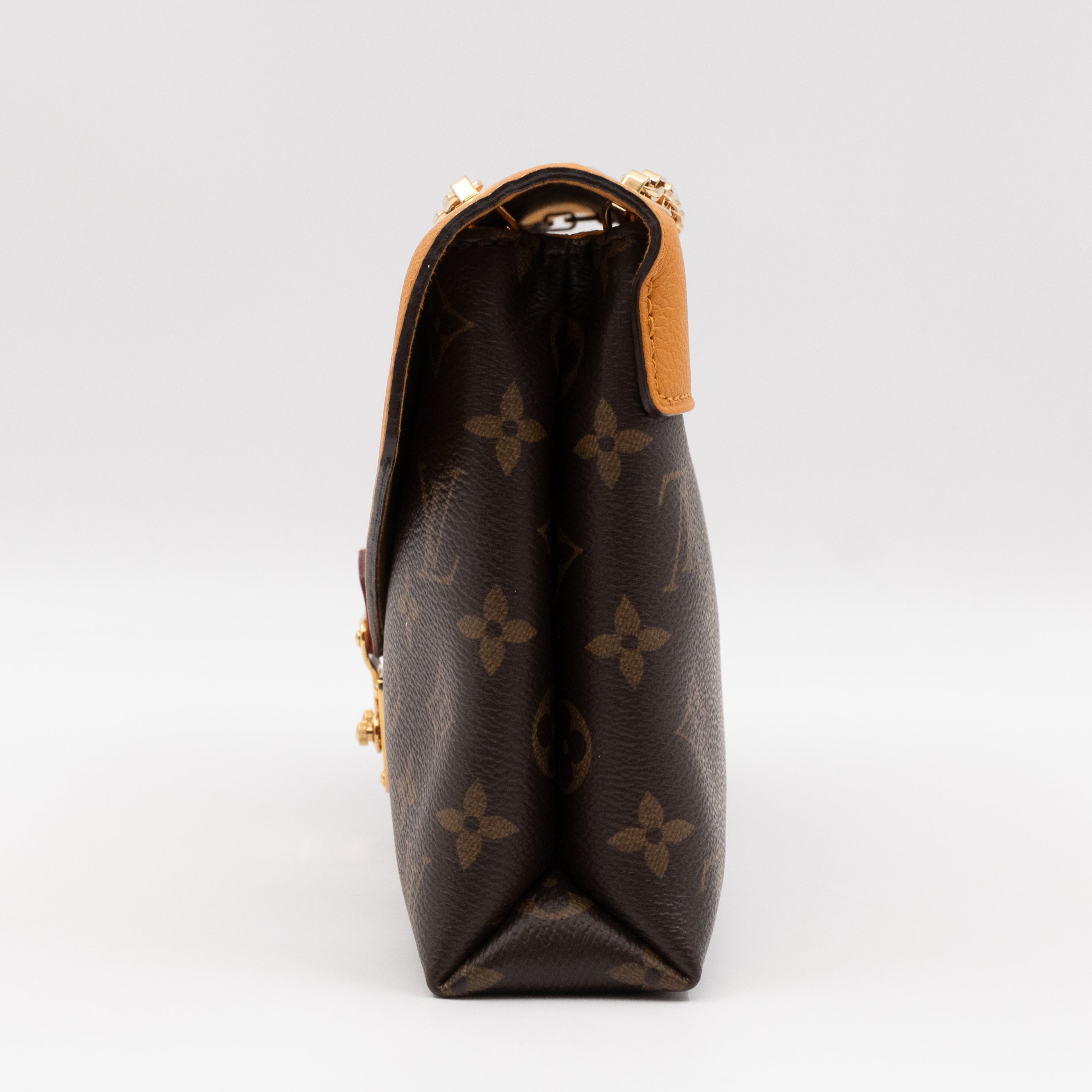 Pallas Chain Bag Monogram Safran