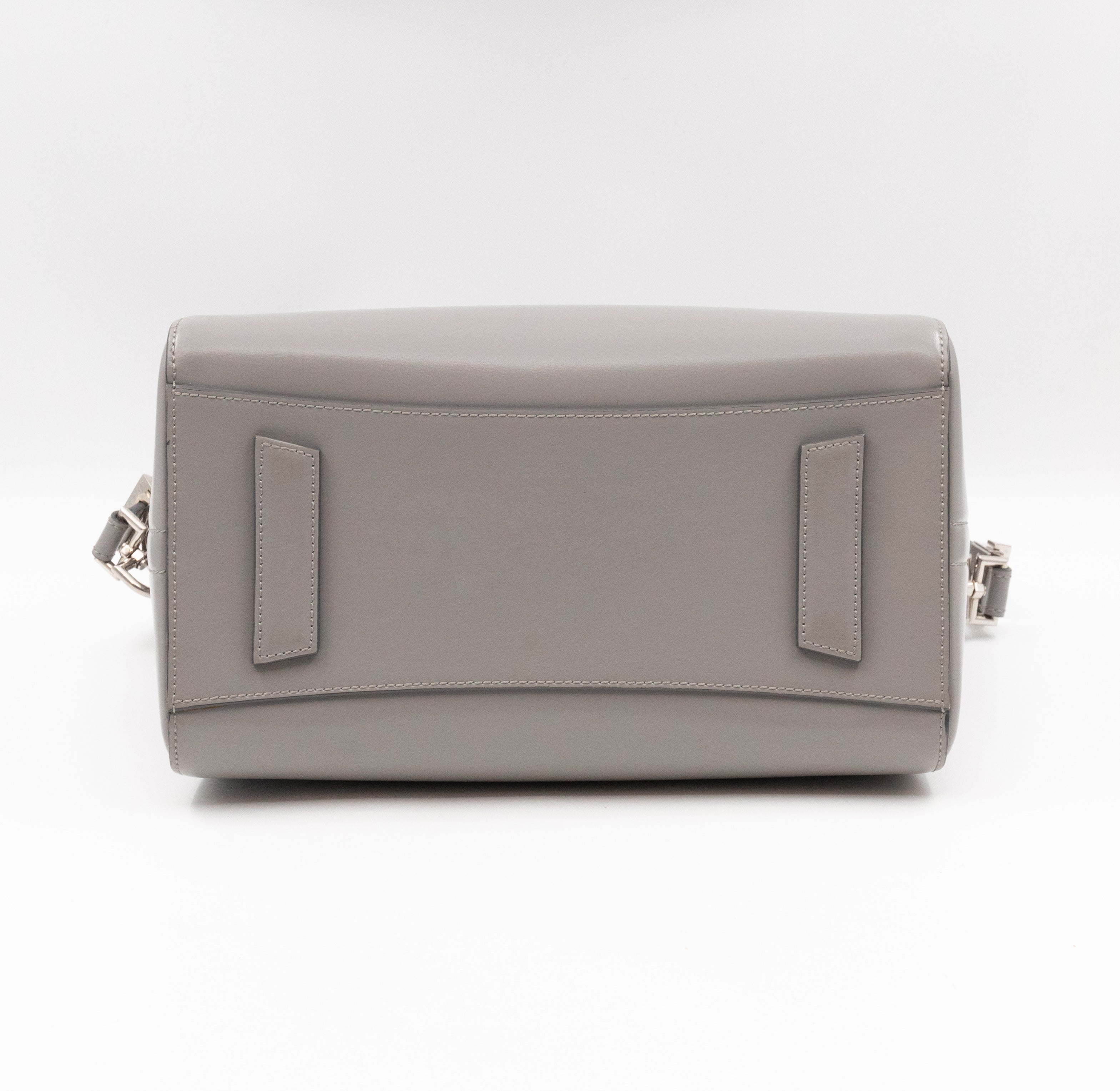 Antigona Small Smooth Grey Leather