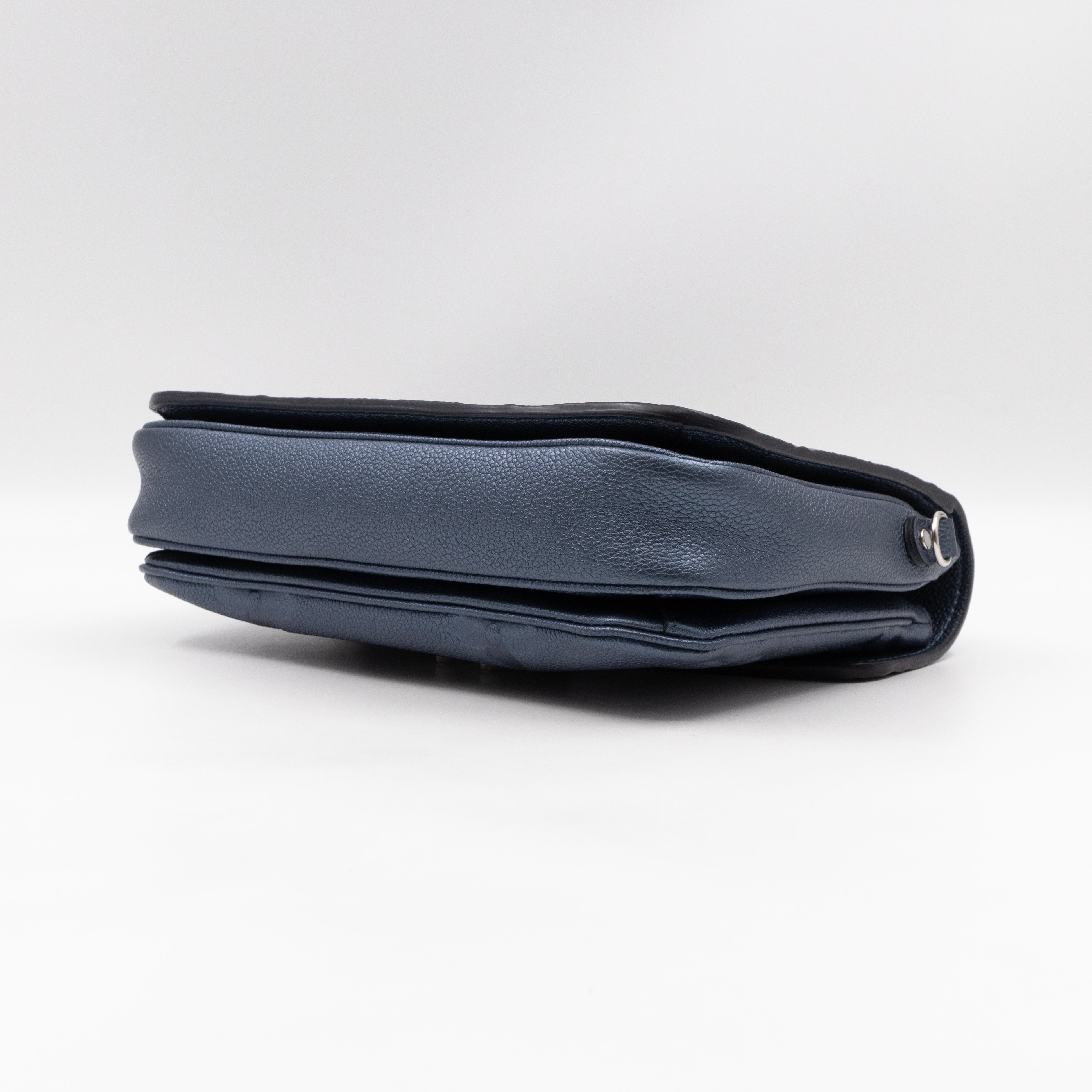 Pochette Metis Giant Empreinte Iridescent Leather