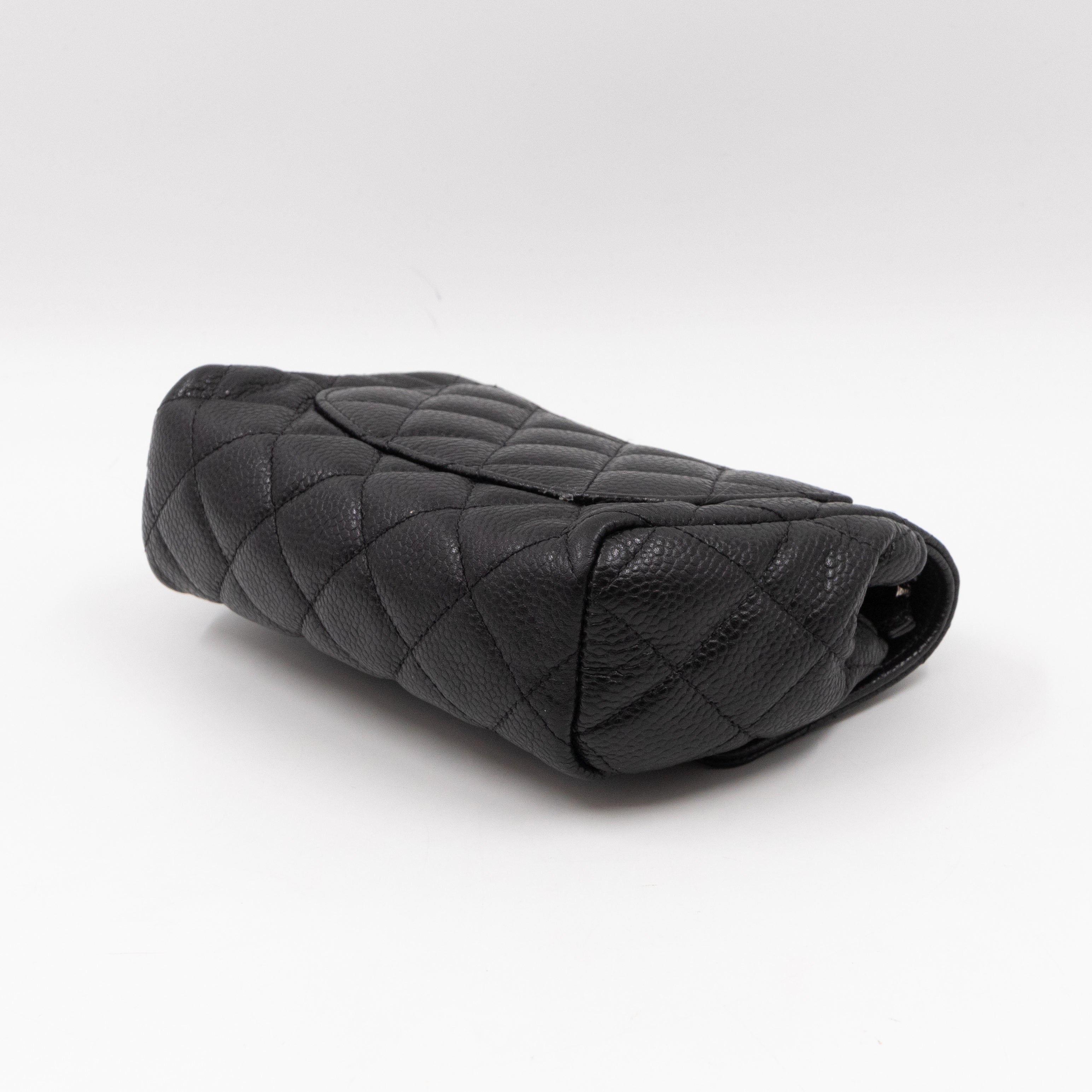 Small Flap Cosmetic Case Quilted Caviar Black
