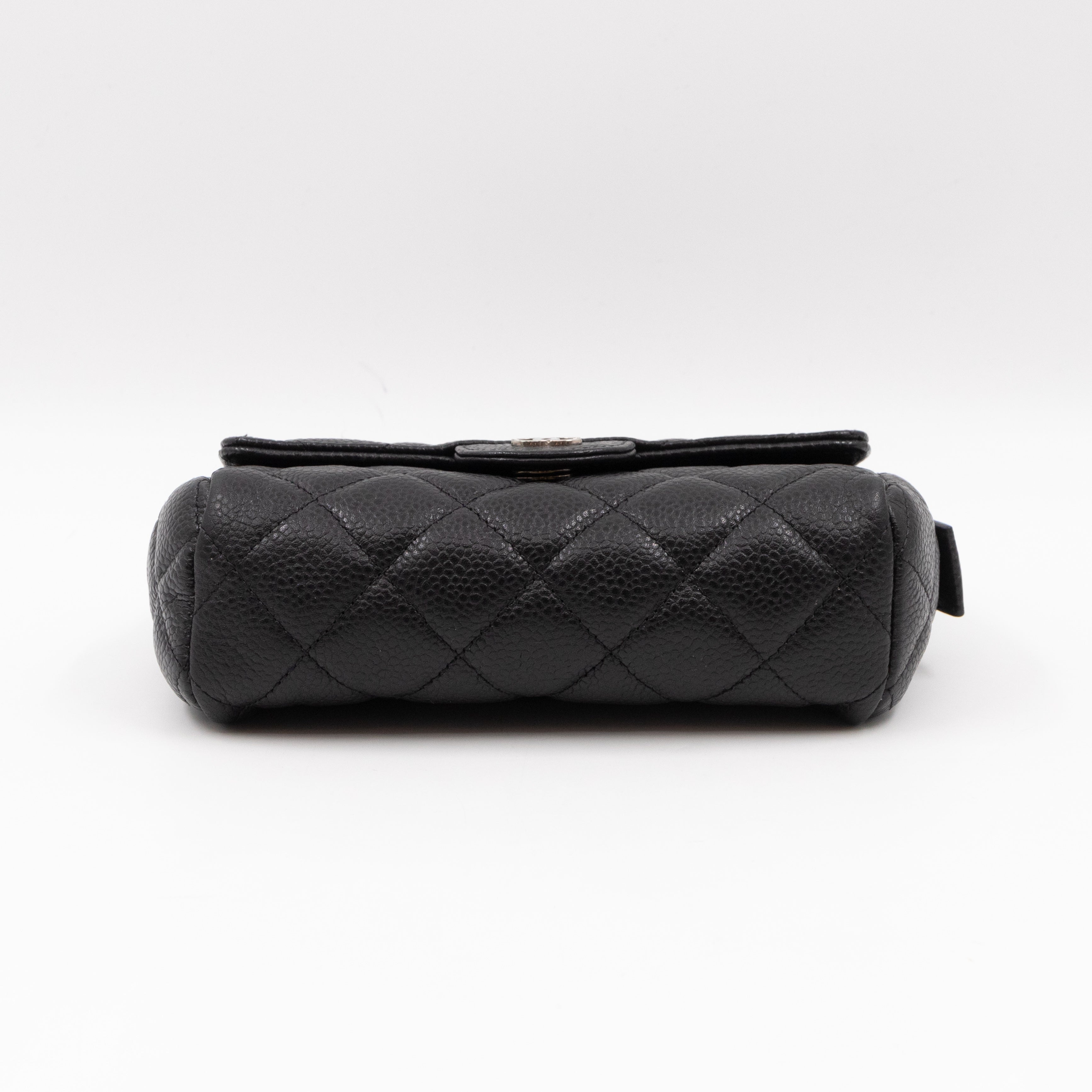 Small Flap Cosmetic Case Quilted Caviar Black