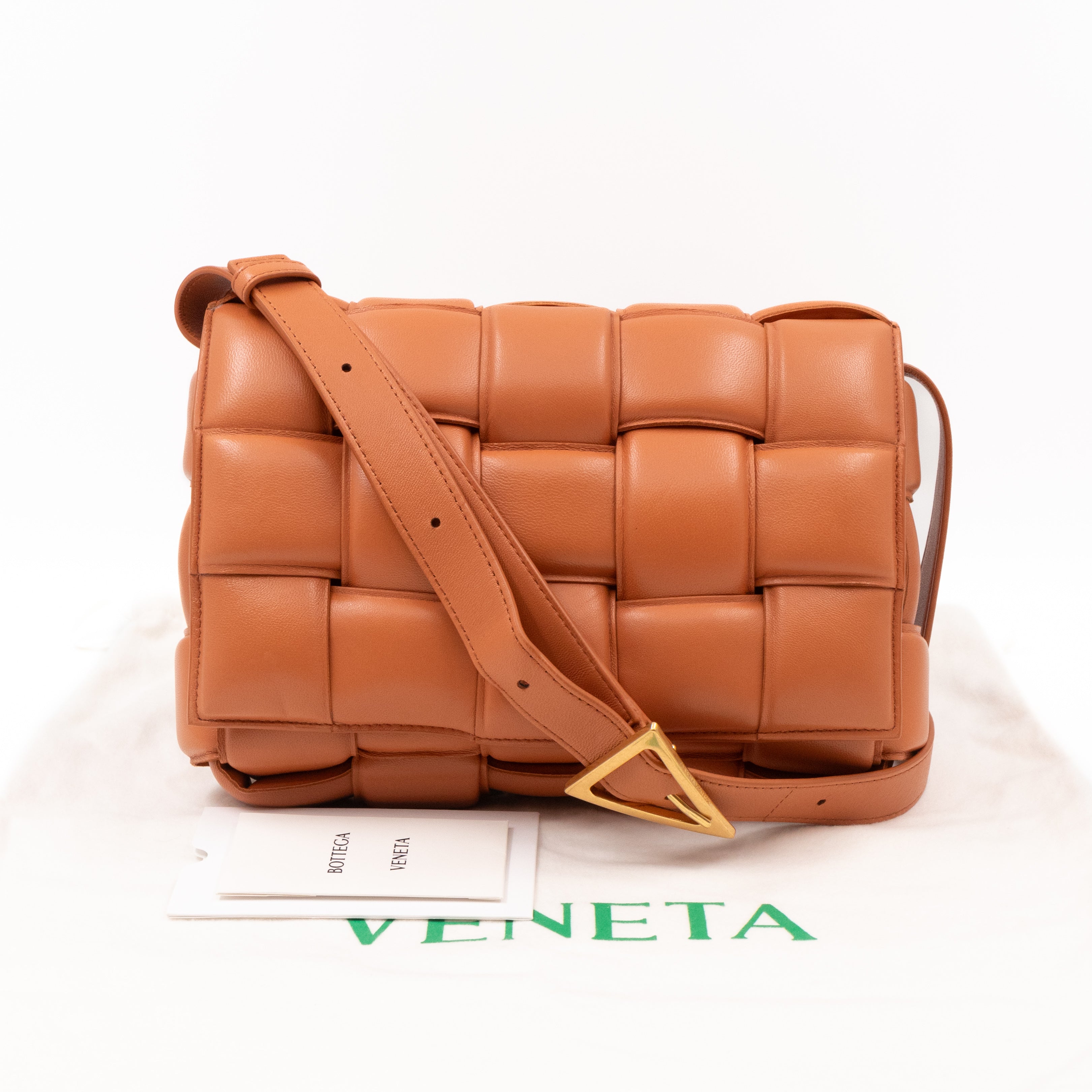 Classic Padded Cassette Clay Intrecciato Leather