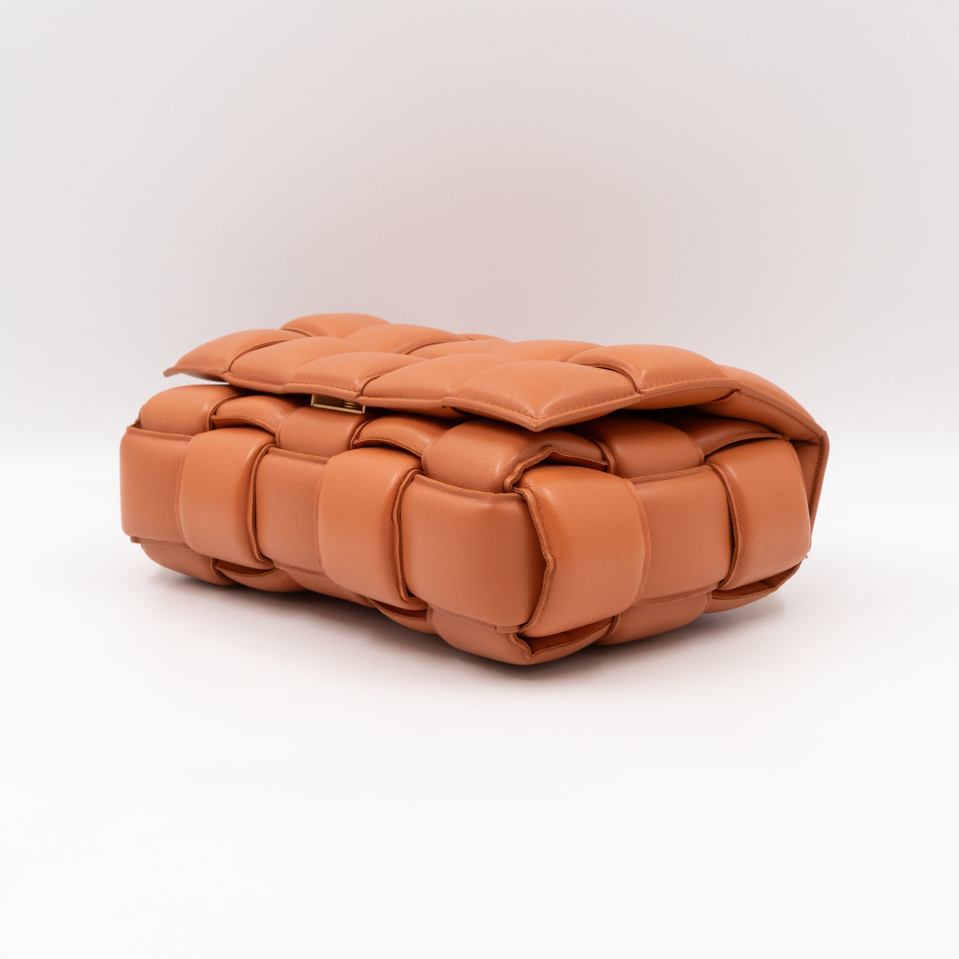 Classic Padded Cassette Clay Intrecciato Leather