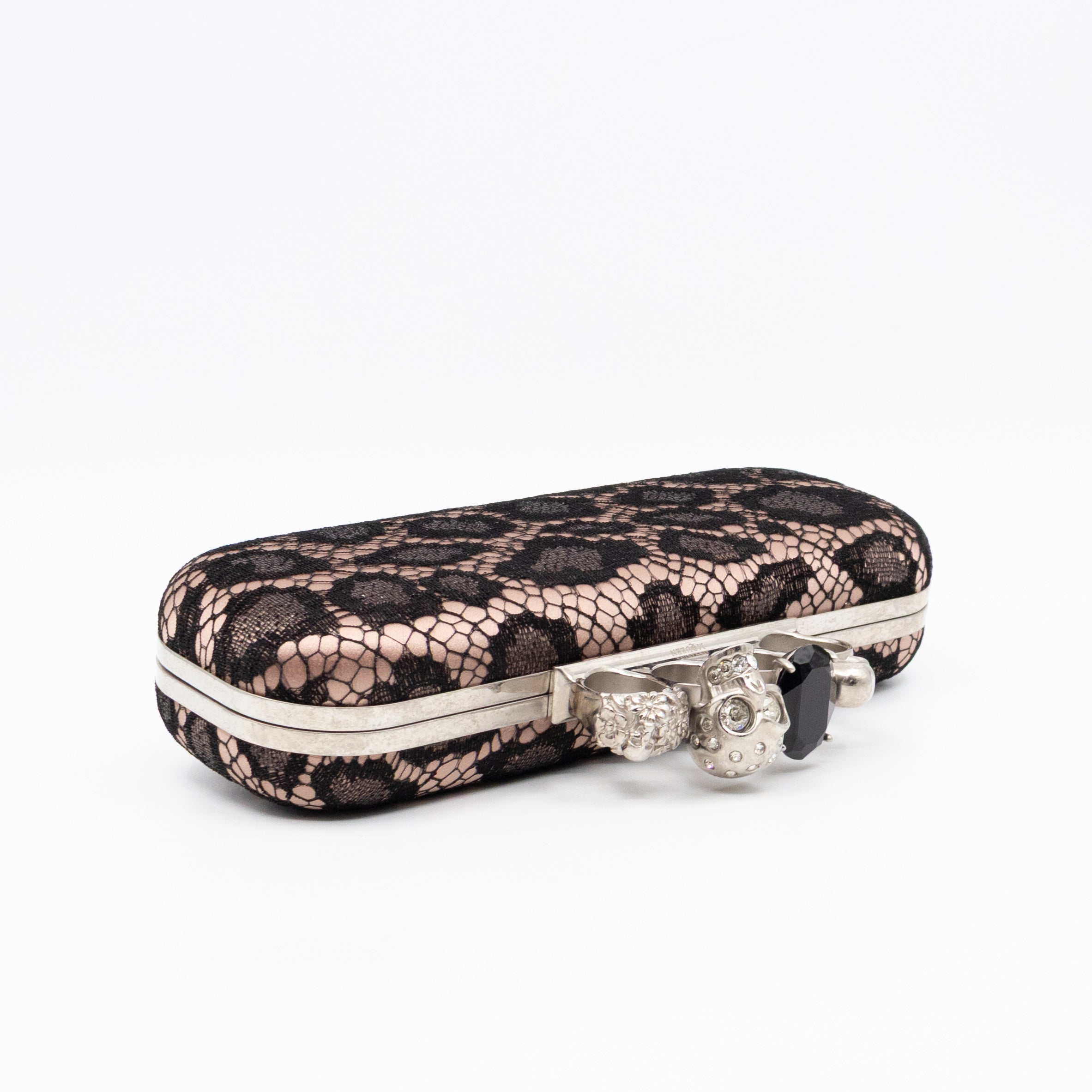Long Skull Knuckle Clutch Leopard Lace Pink