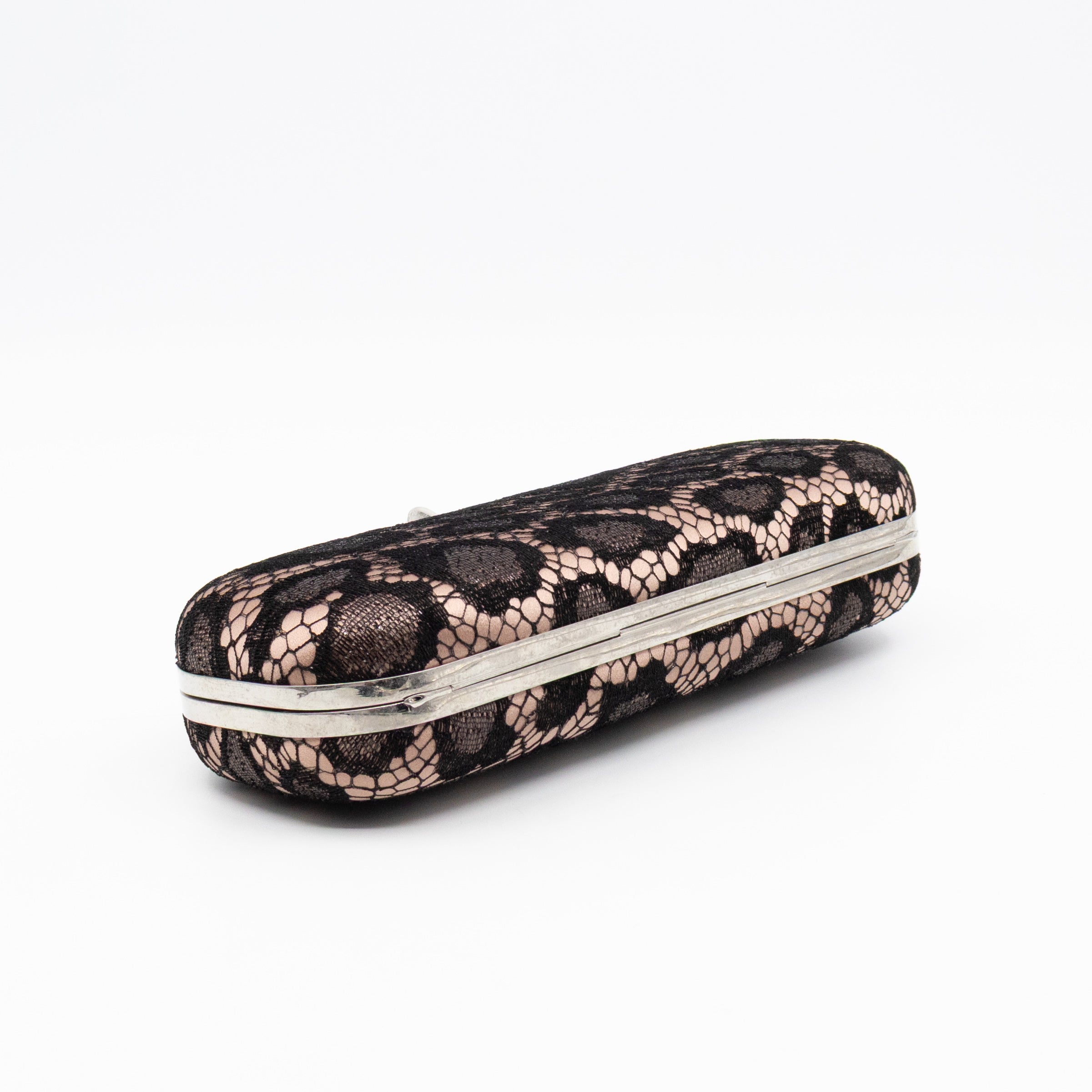 Long Skull Knuckle Clutch Leopard Lace Pink