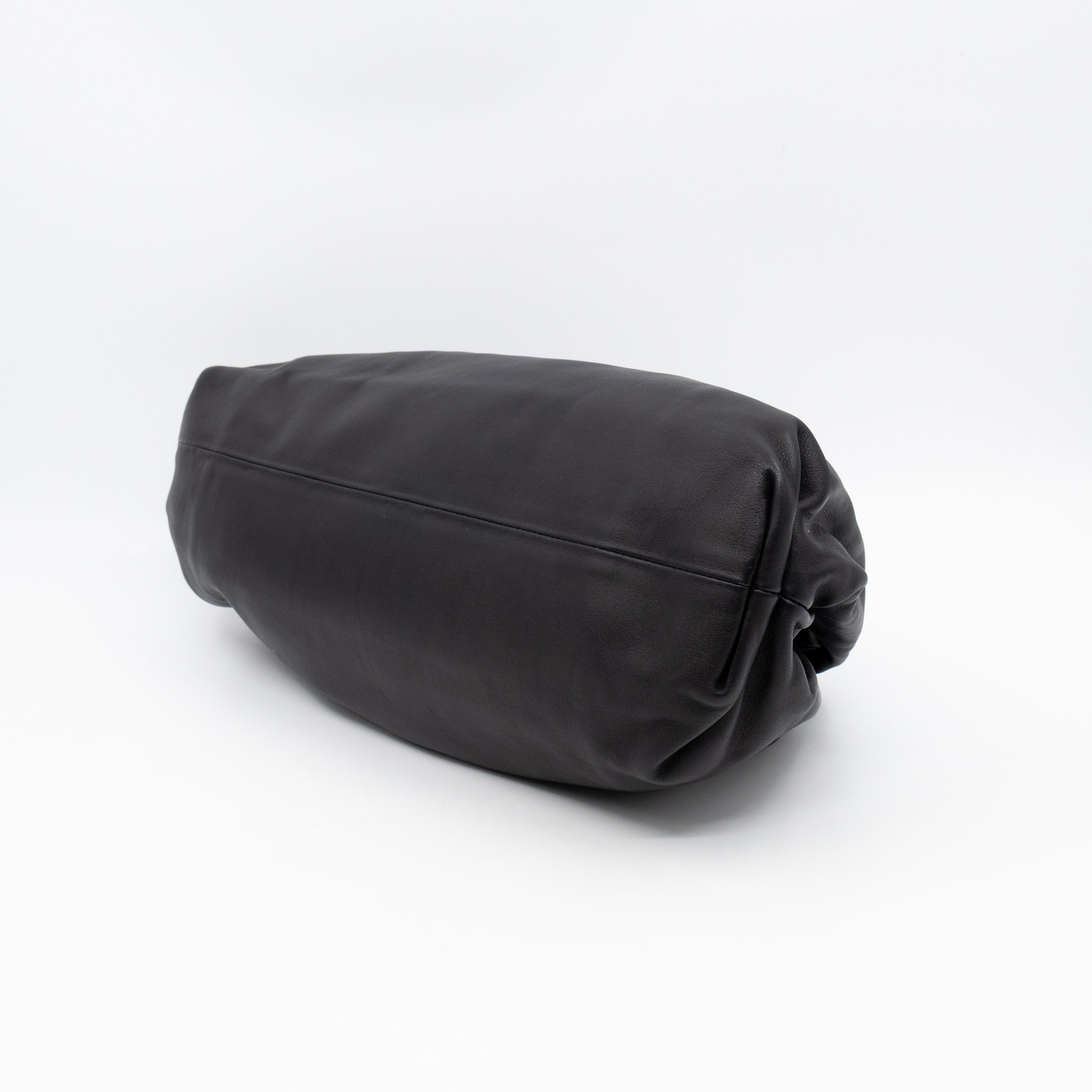 The Pouch Smooth Black Leather