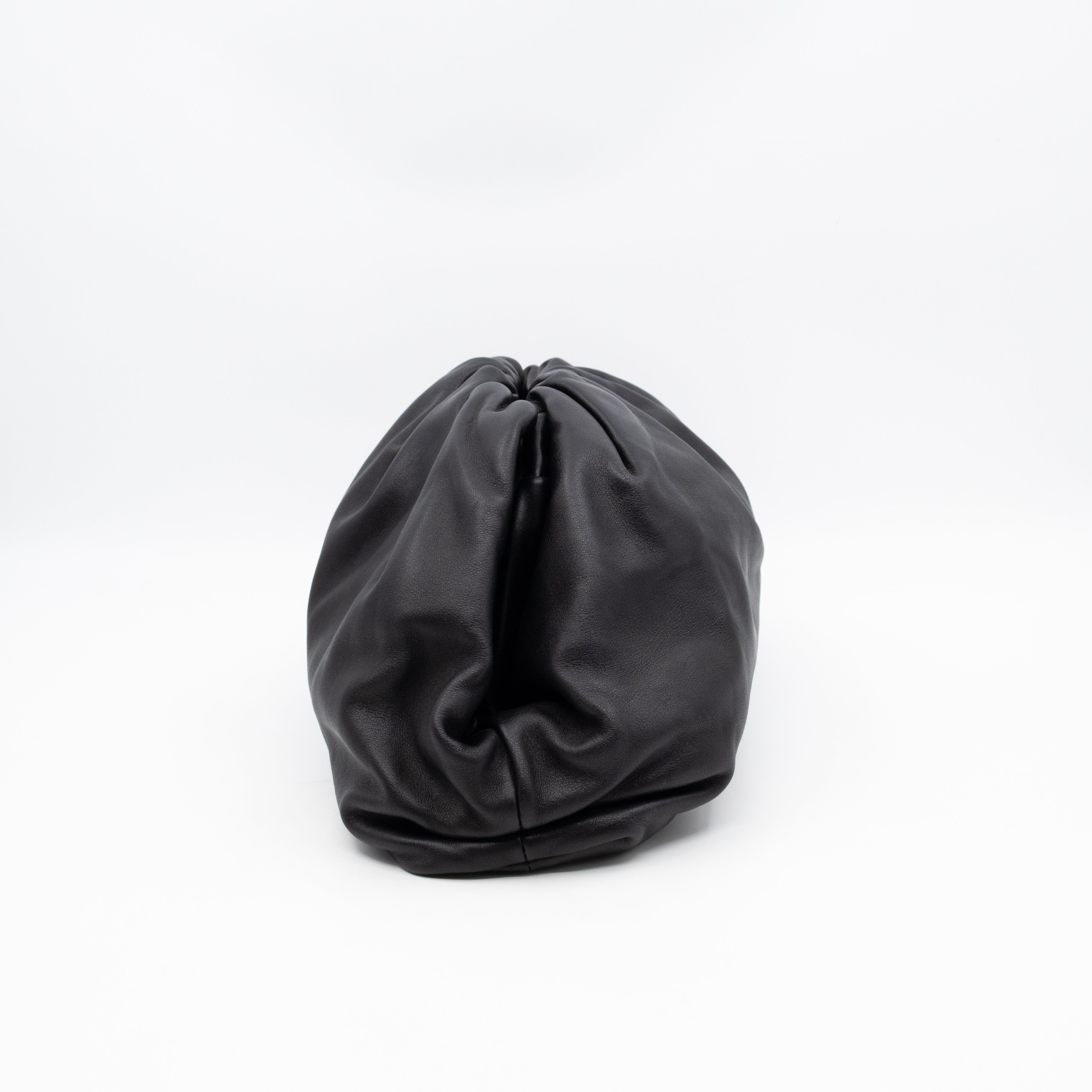 The Pouch Smooth Black Leather