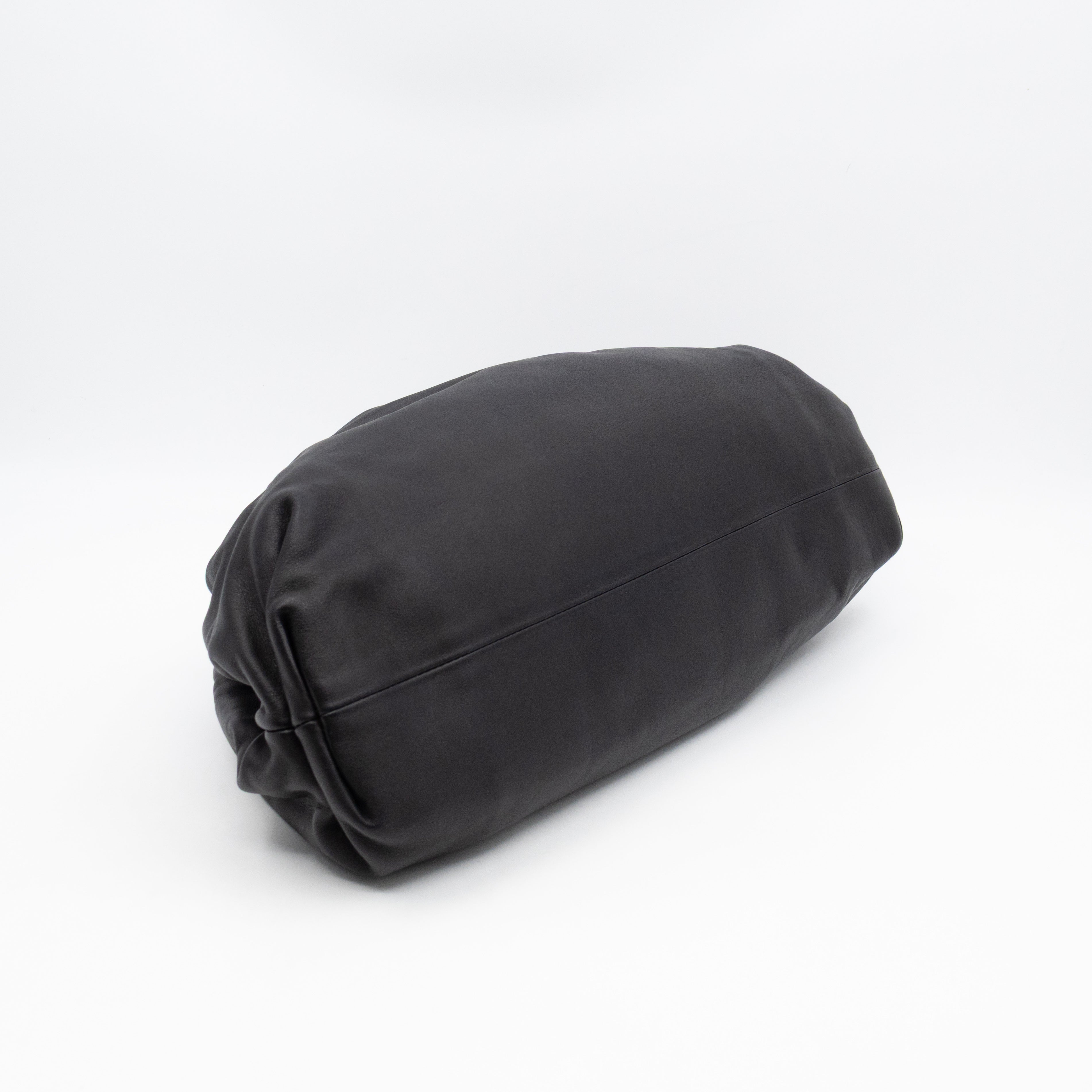 The Pouch Smooth Black Leather