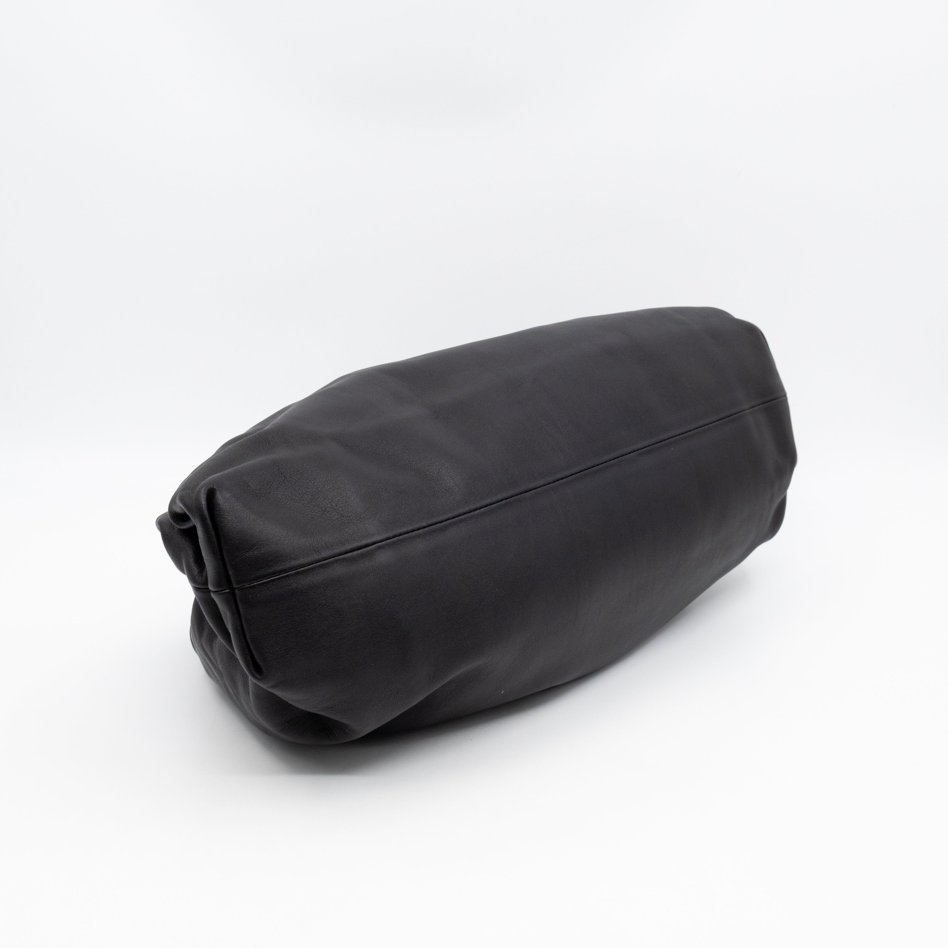 The Pouch Smooth Black Leather