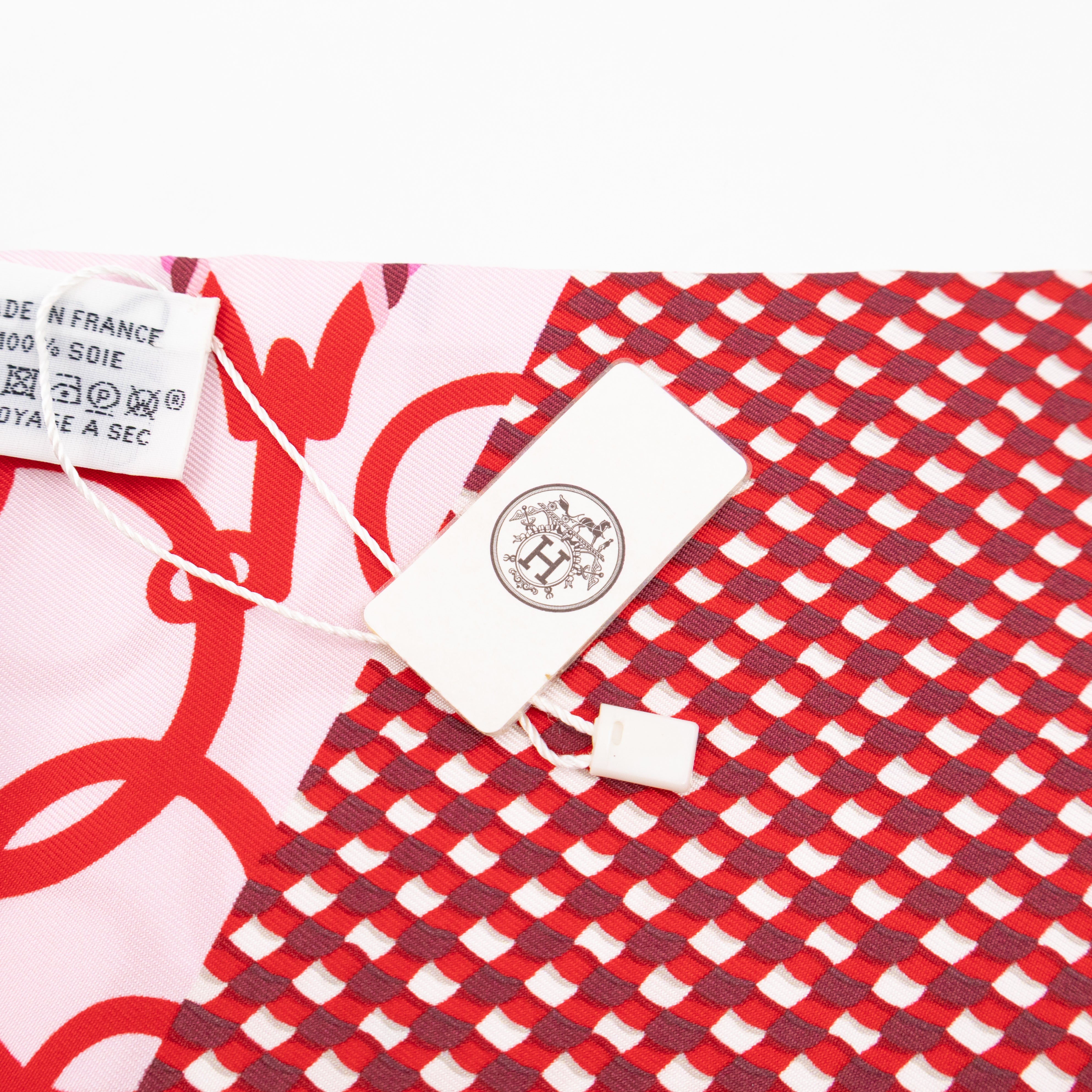 Maxi Twilly Scarf Cut 'Mors Et Tresses' Rose Rouge