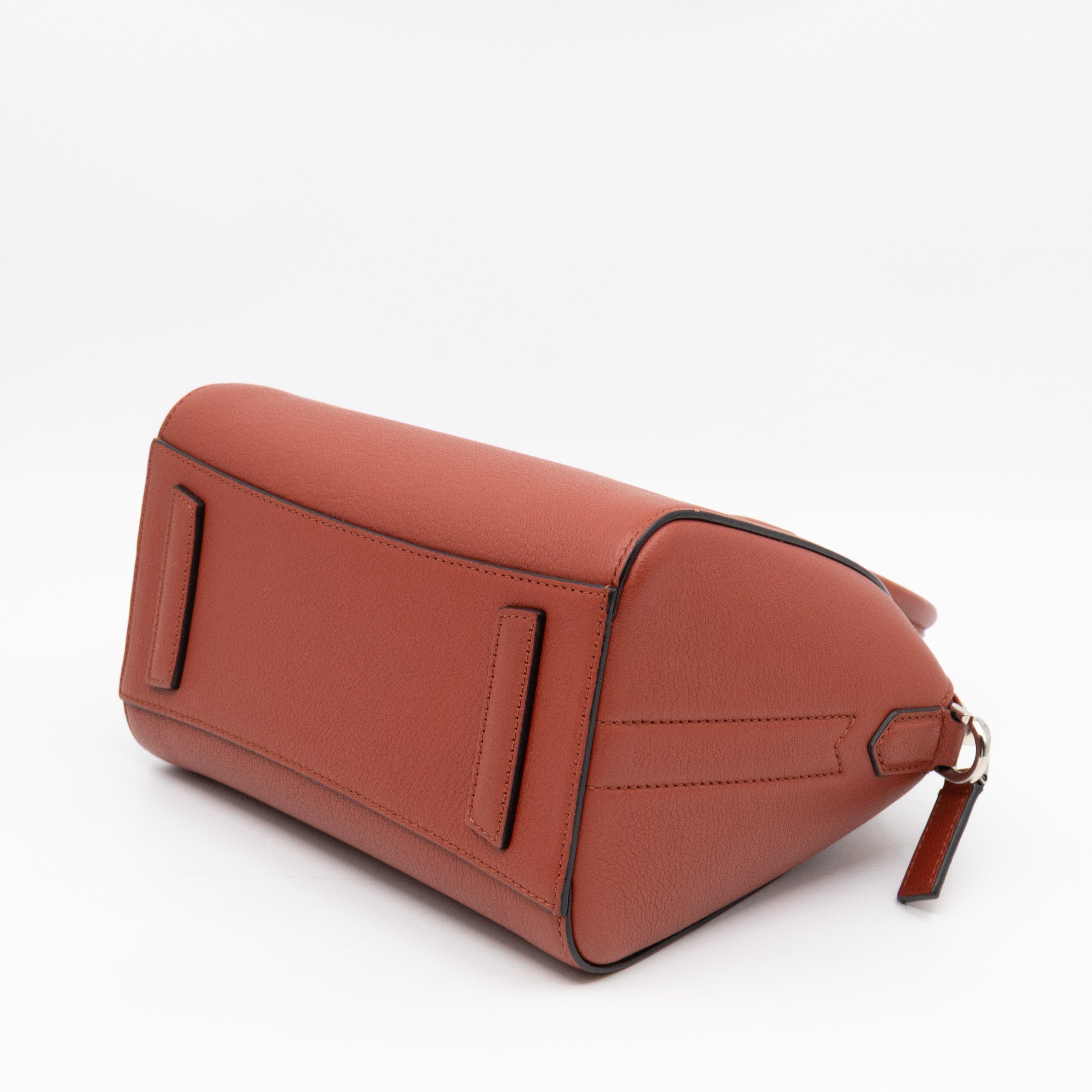 Antigona Mini Paprika Grained Leather