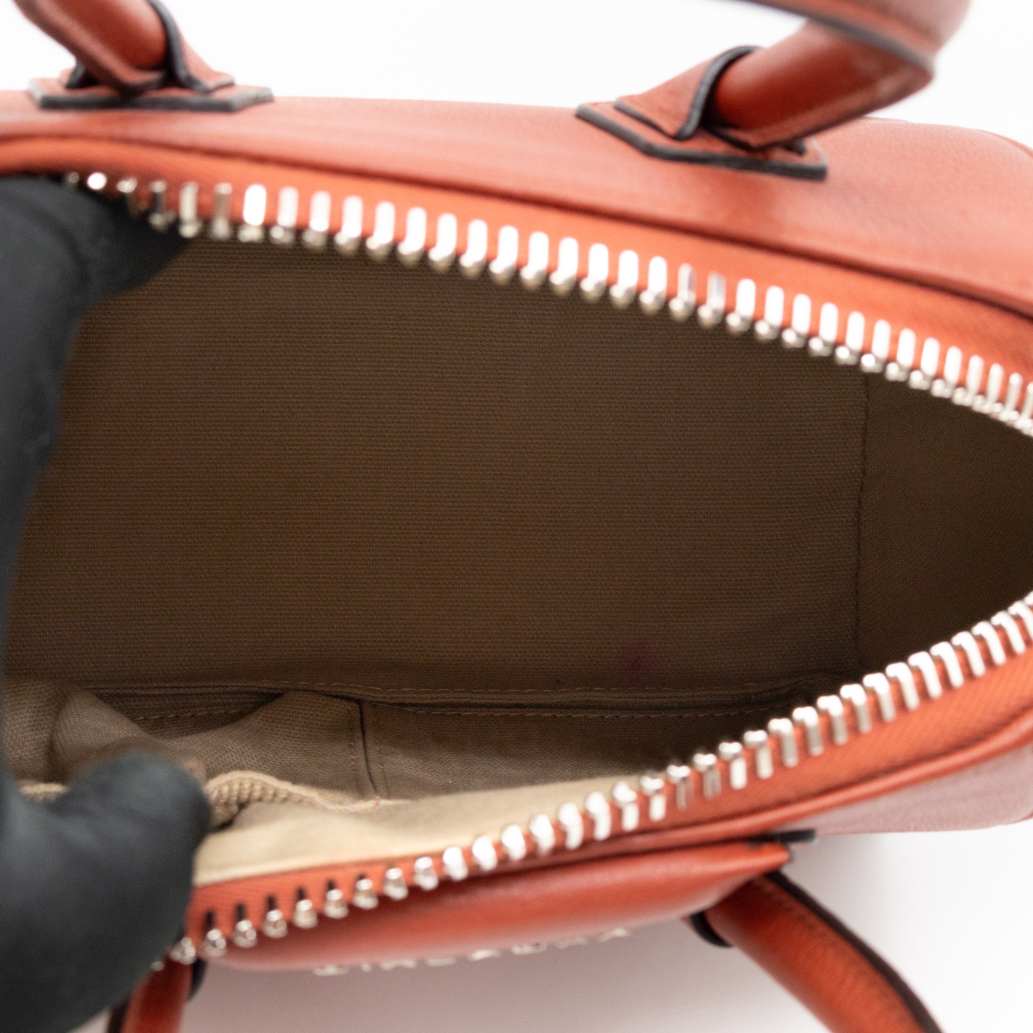 Antigona Mini Paprika Grained Leather