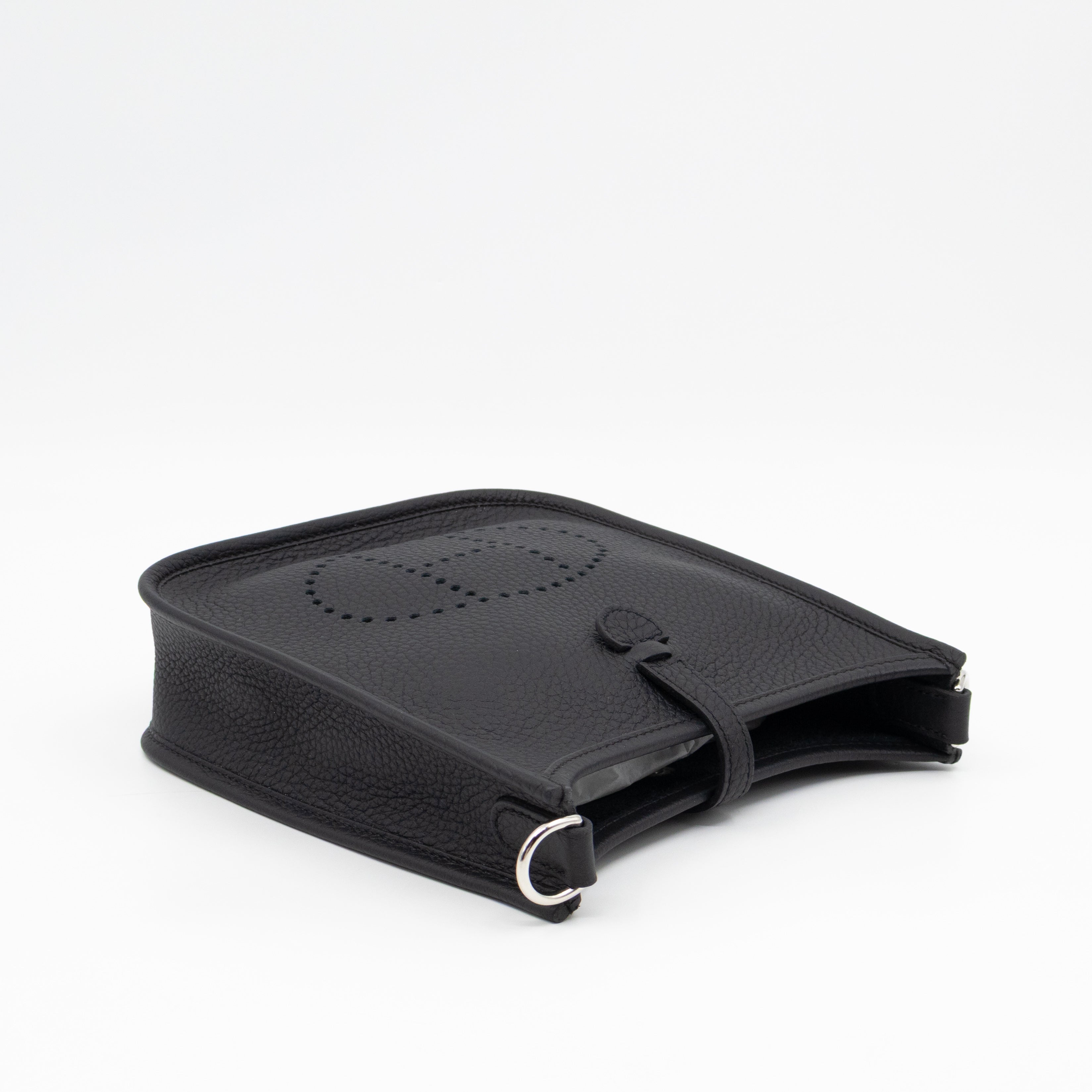 Evelyne 16 Mini Black Leather