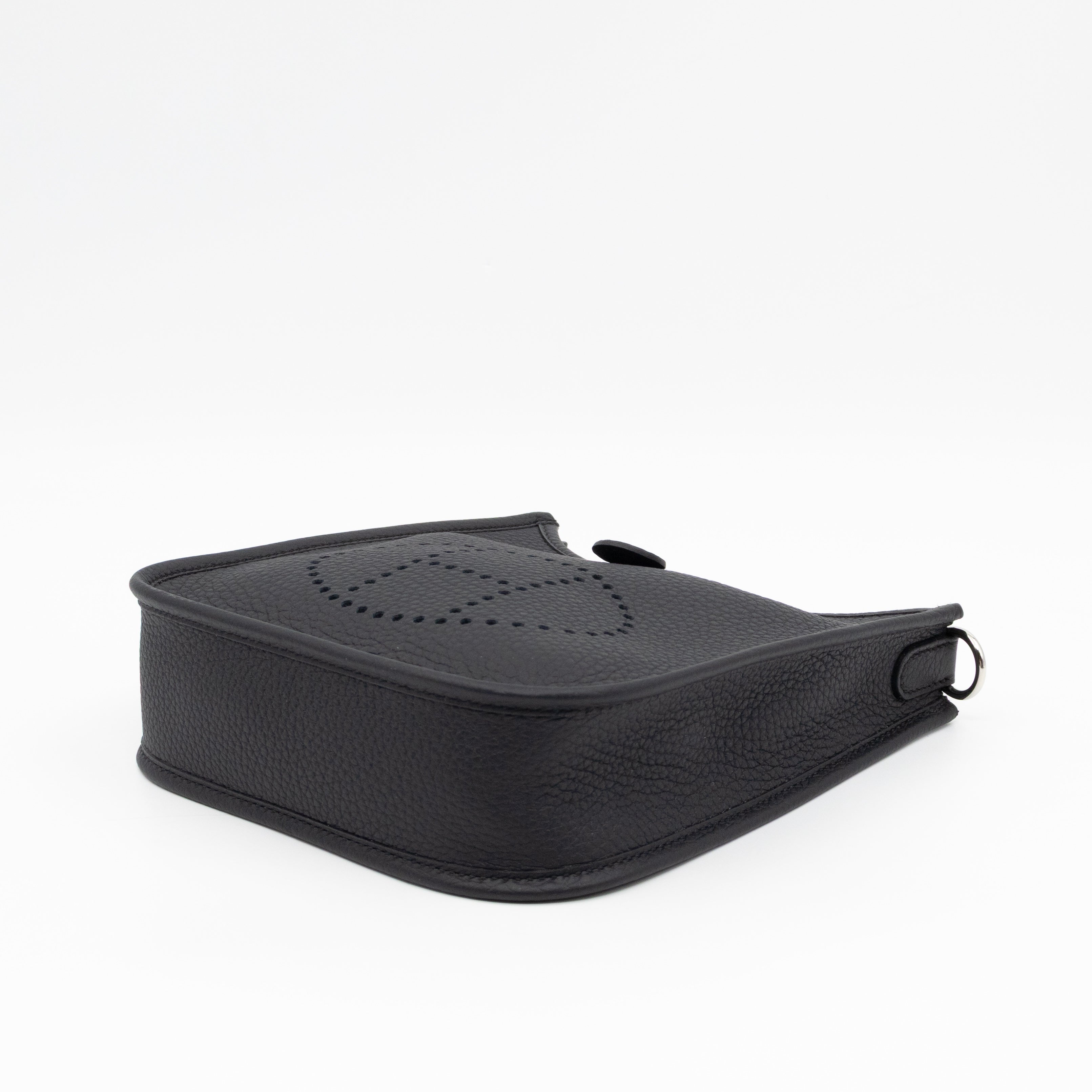 Evelyne 16 Mini Black Leather