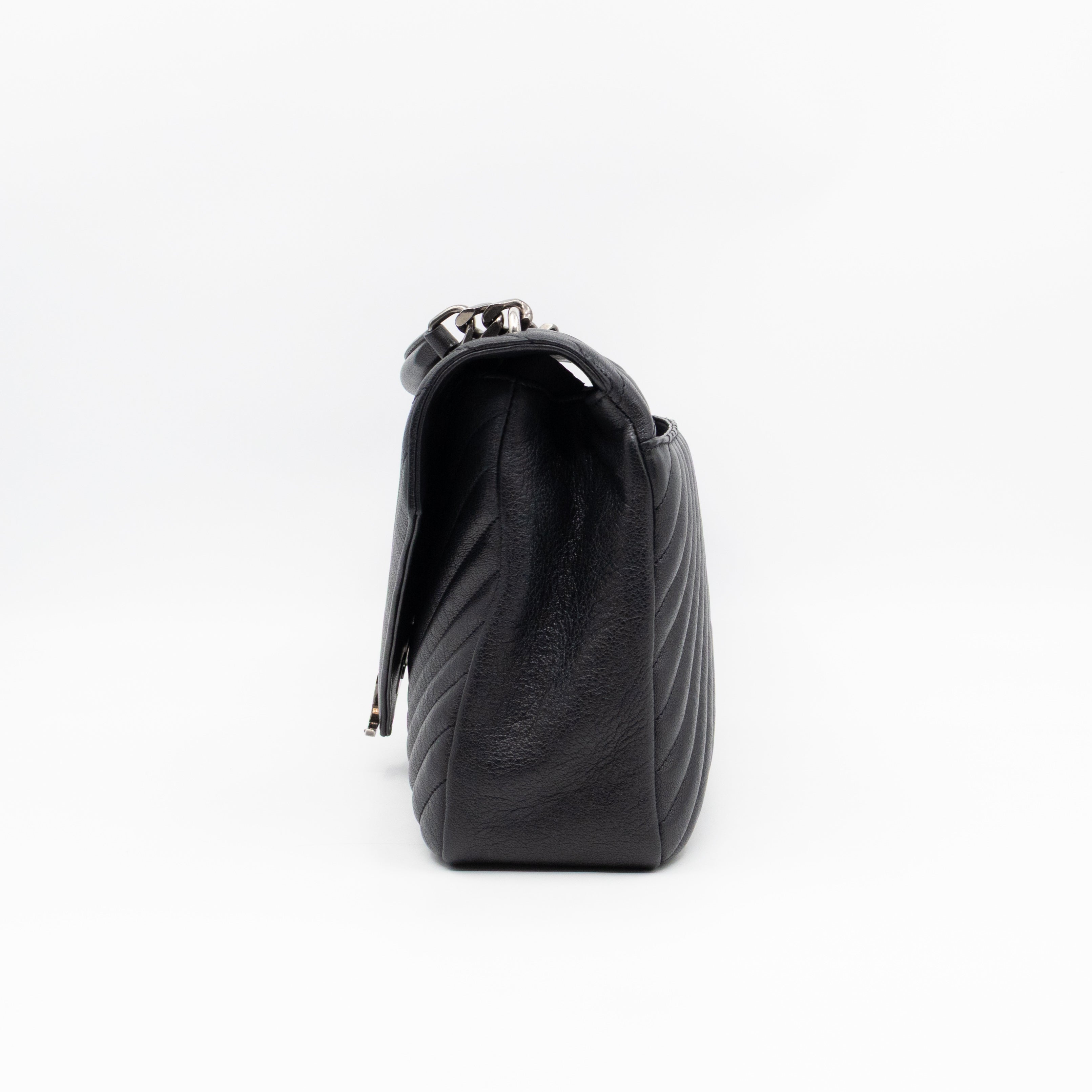 College Large Chevron Quilted Black Leather