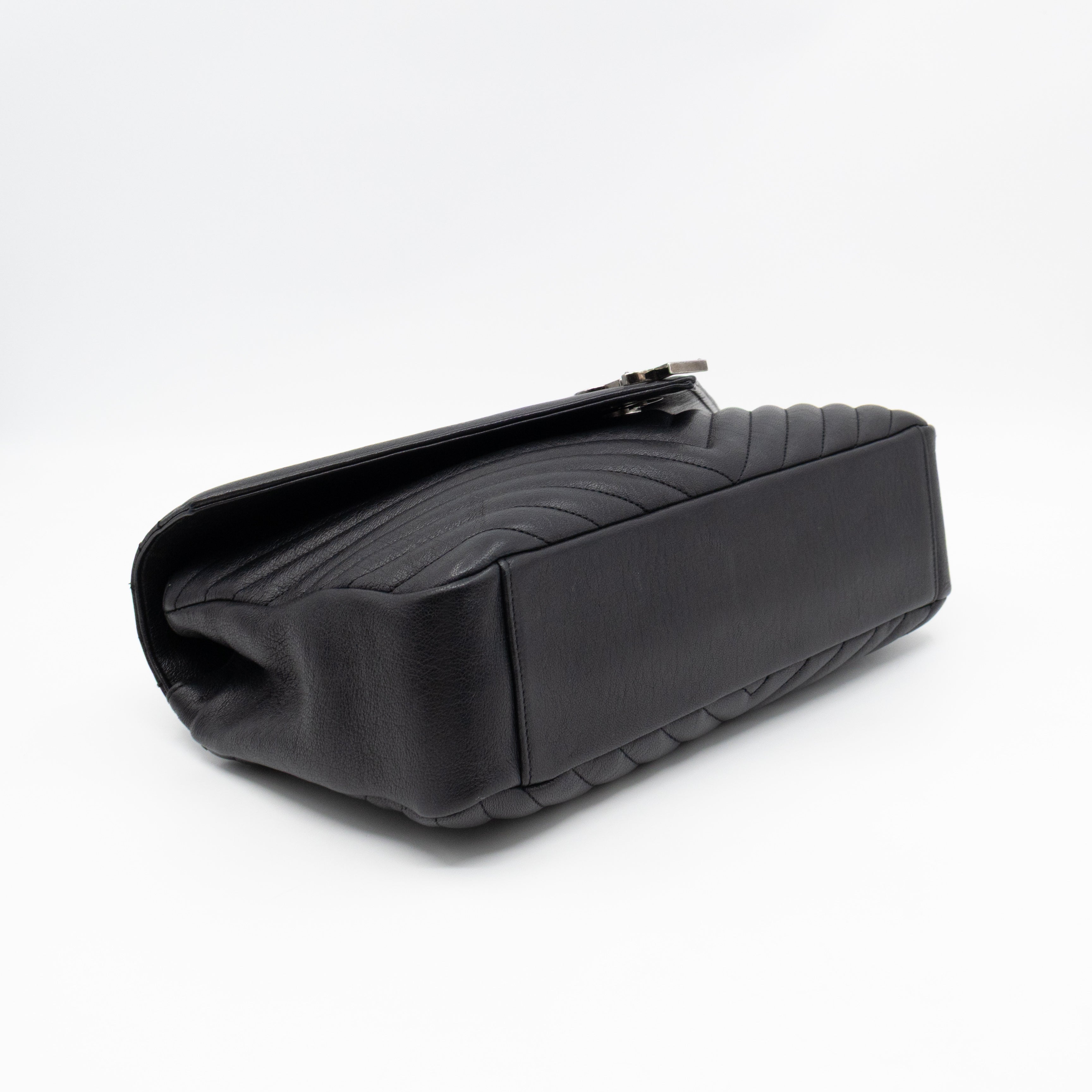 College Large Chevron Quilted Black Leather