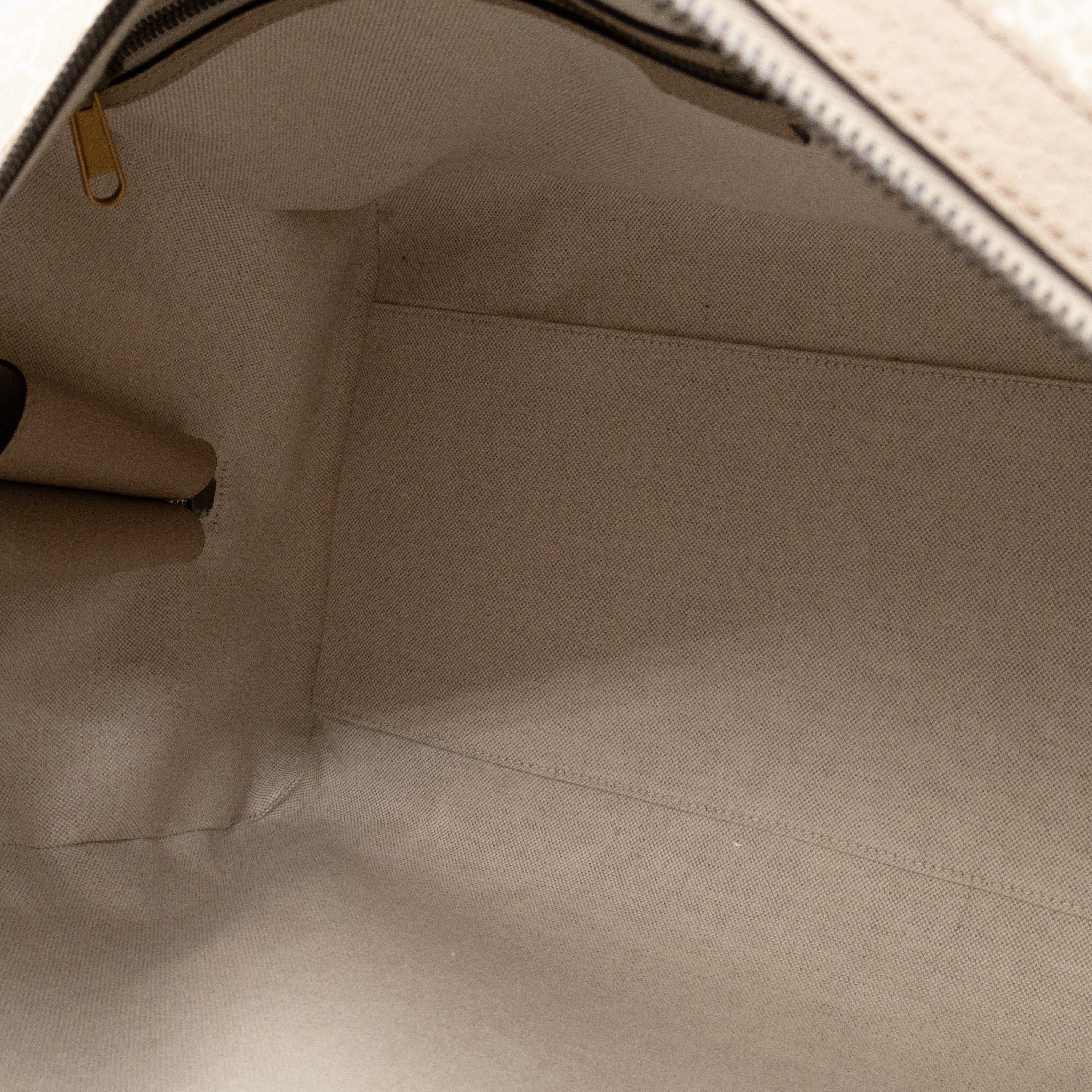 Savoy Medium Duffle Bag GG Supreme Beige Leather