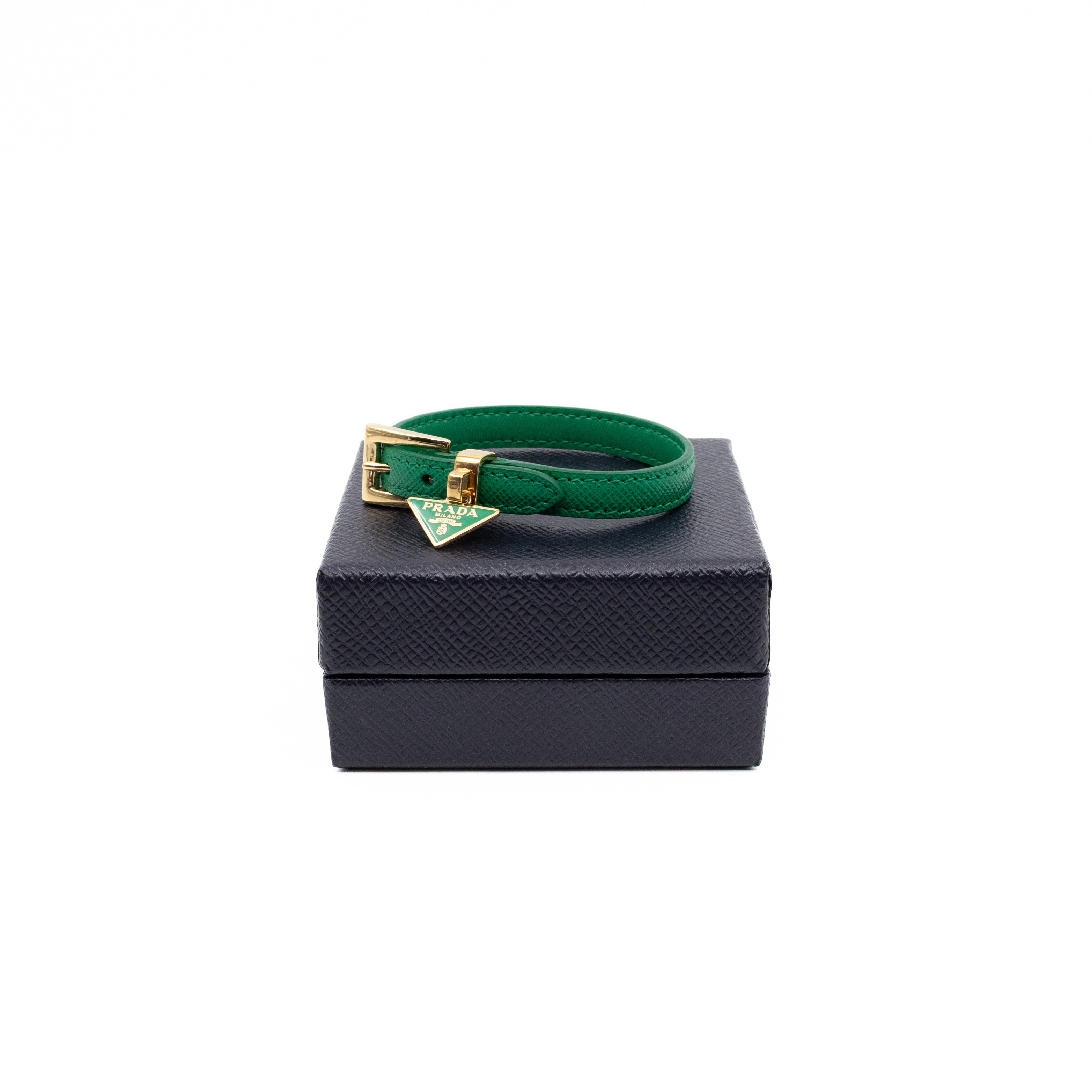 Triangle Charm Bracelet Green Leather