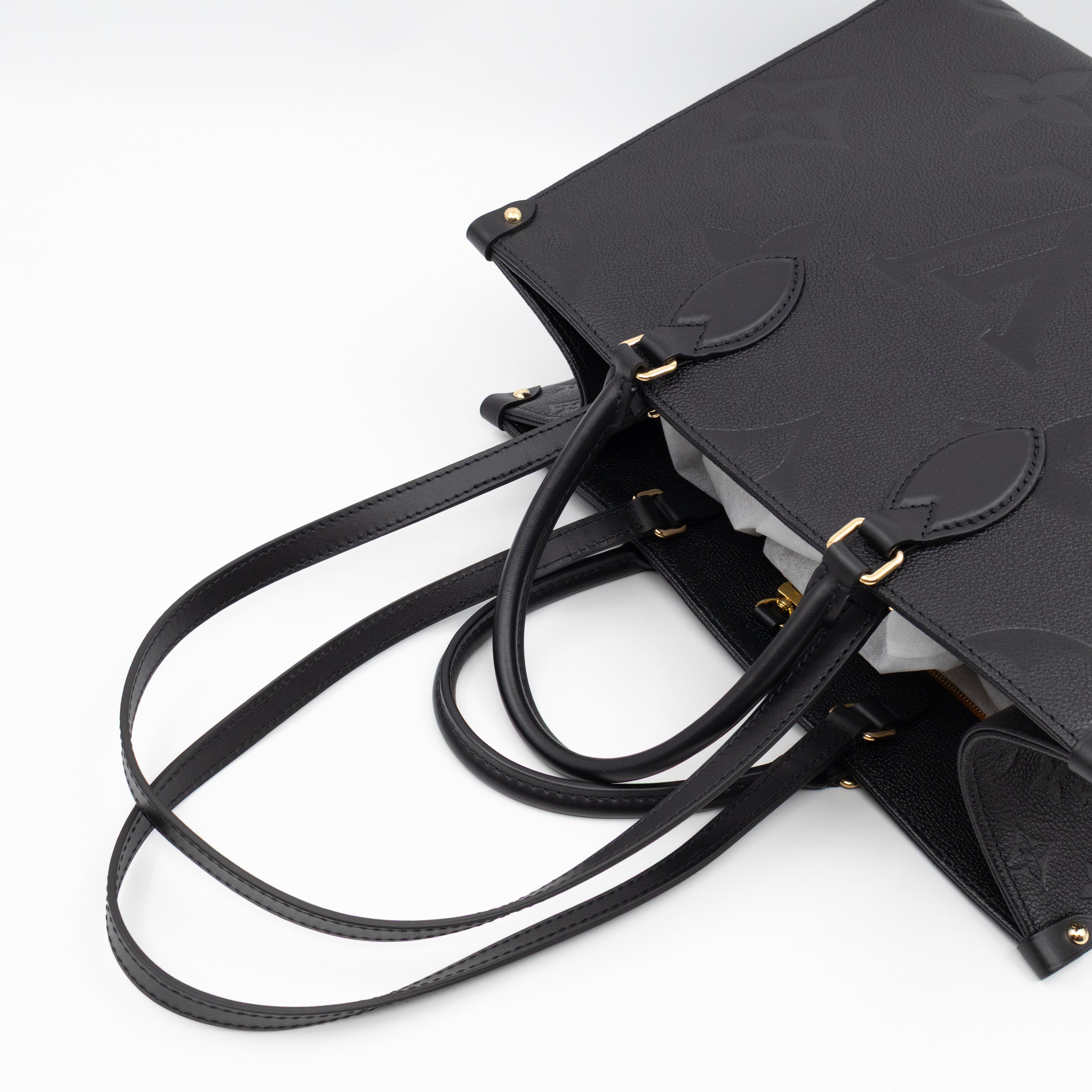 Onthego MM Black Monogram Empreinte