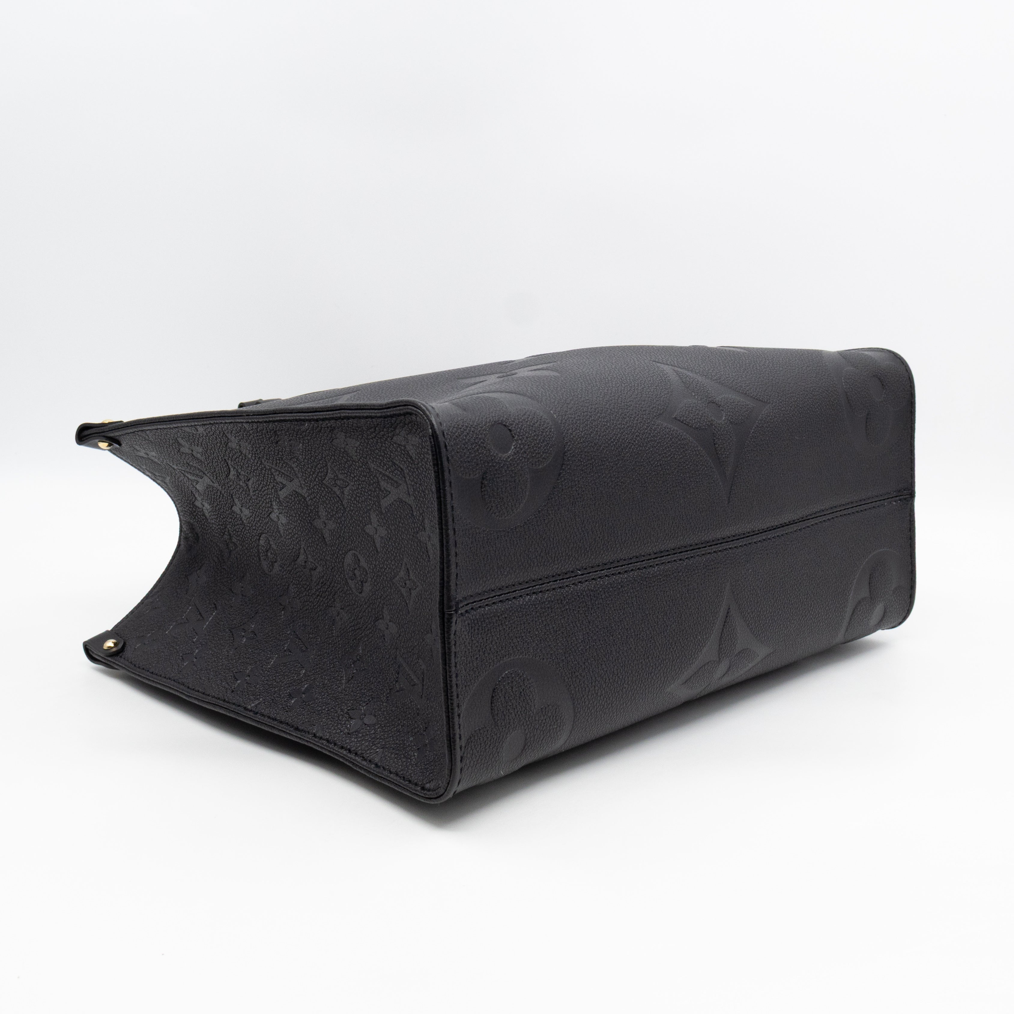 Onthego MM Black Monogram Empreinte