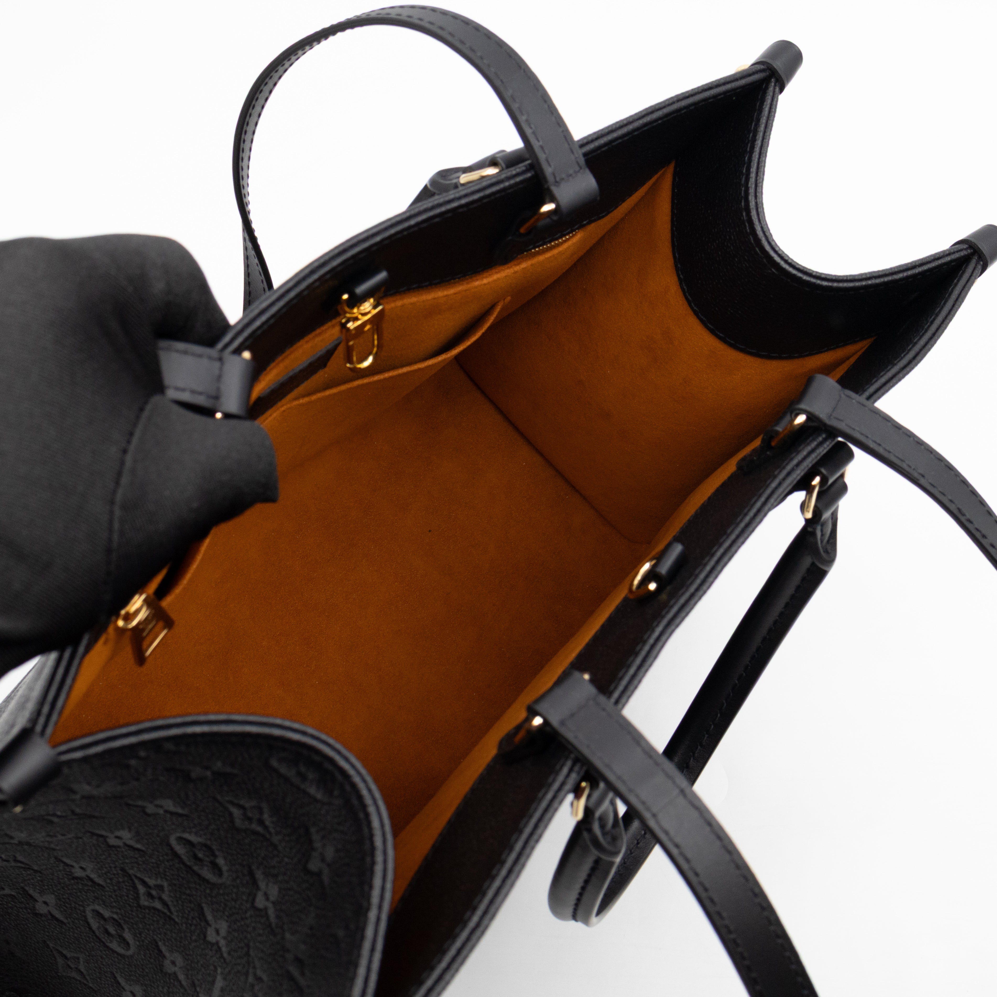 Onthego MM Black Monogram Empreinte