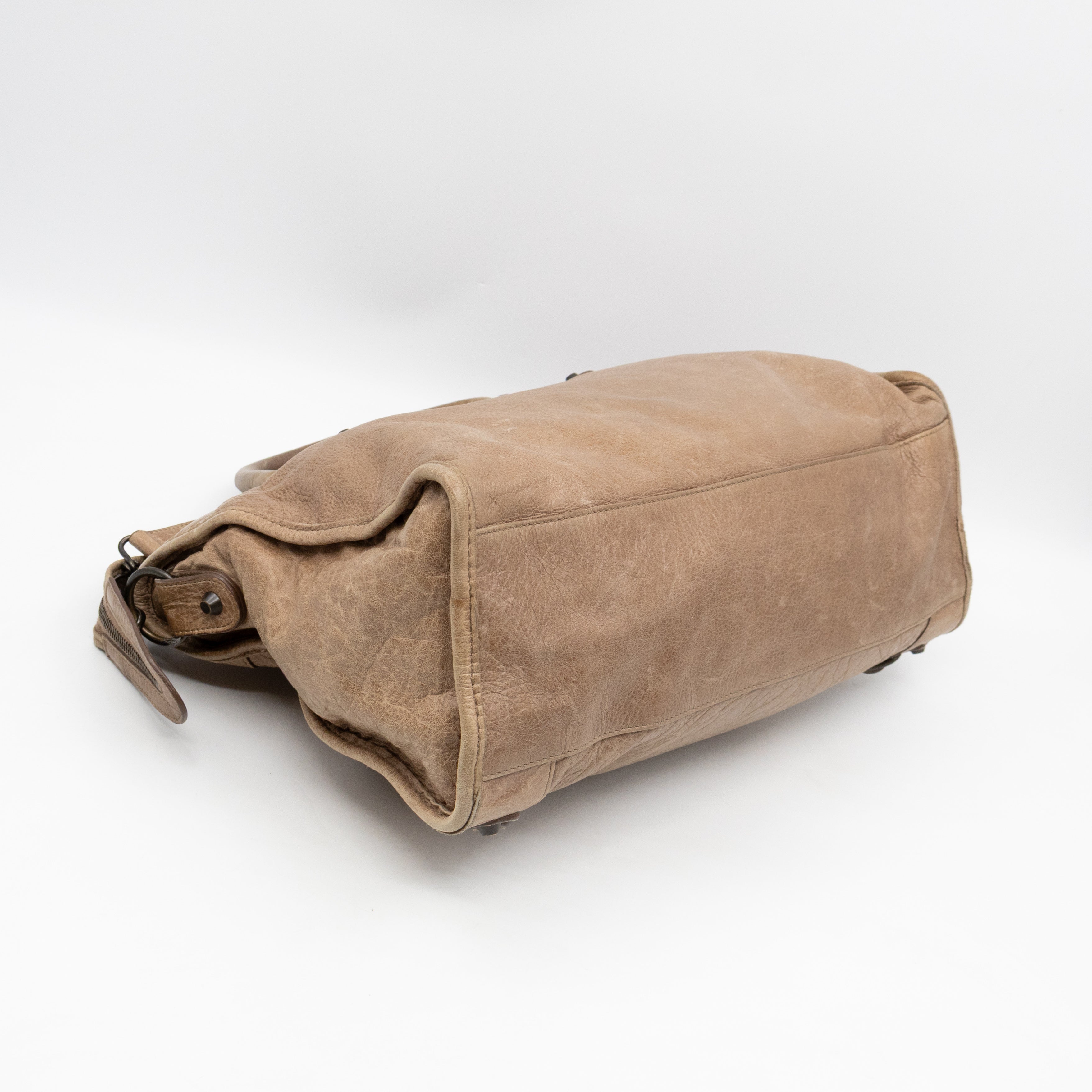 Classic City Beige Leather
