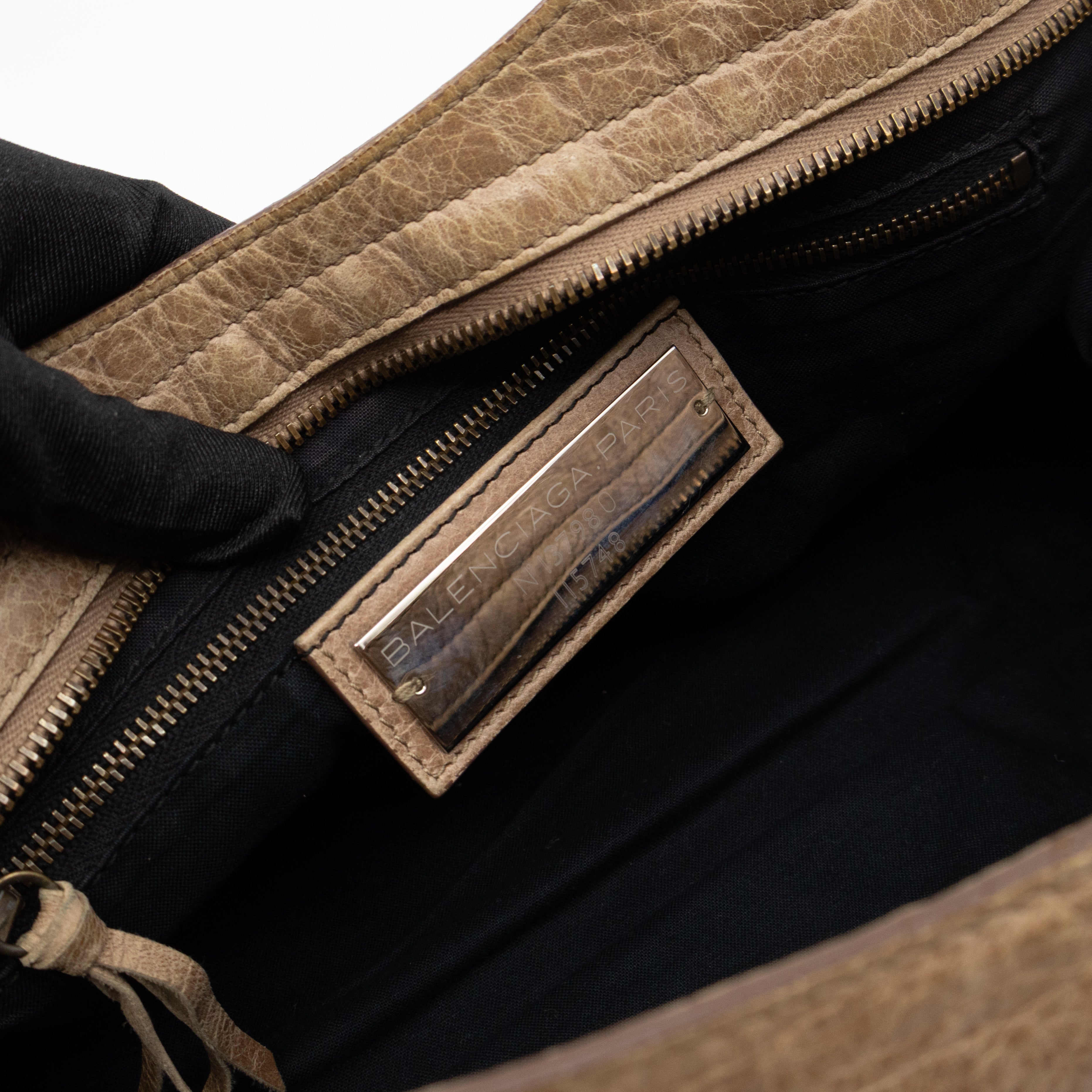 Classic City Beige Leather