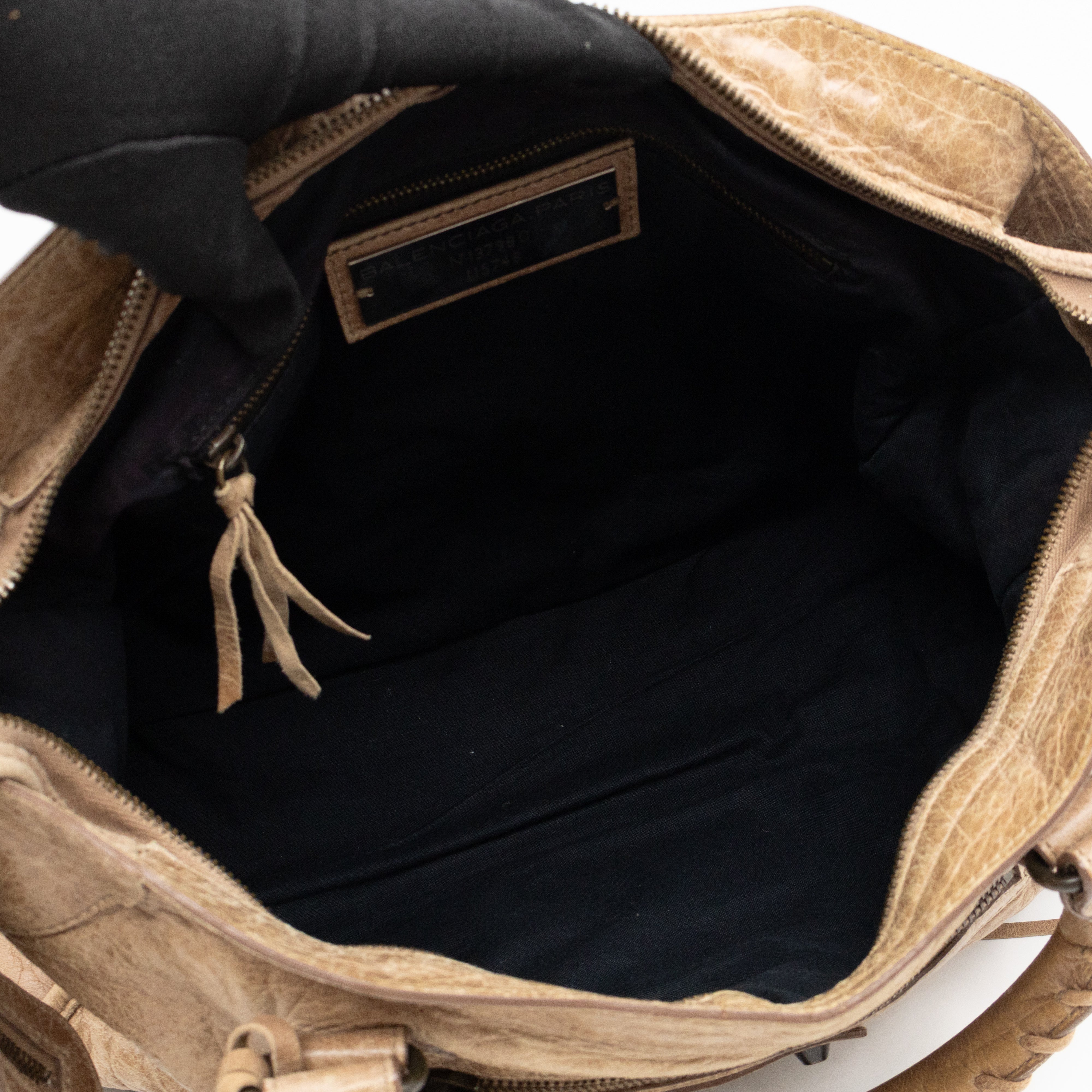 Classic City Beige Leather