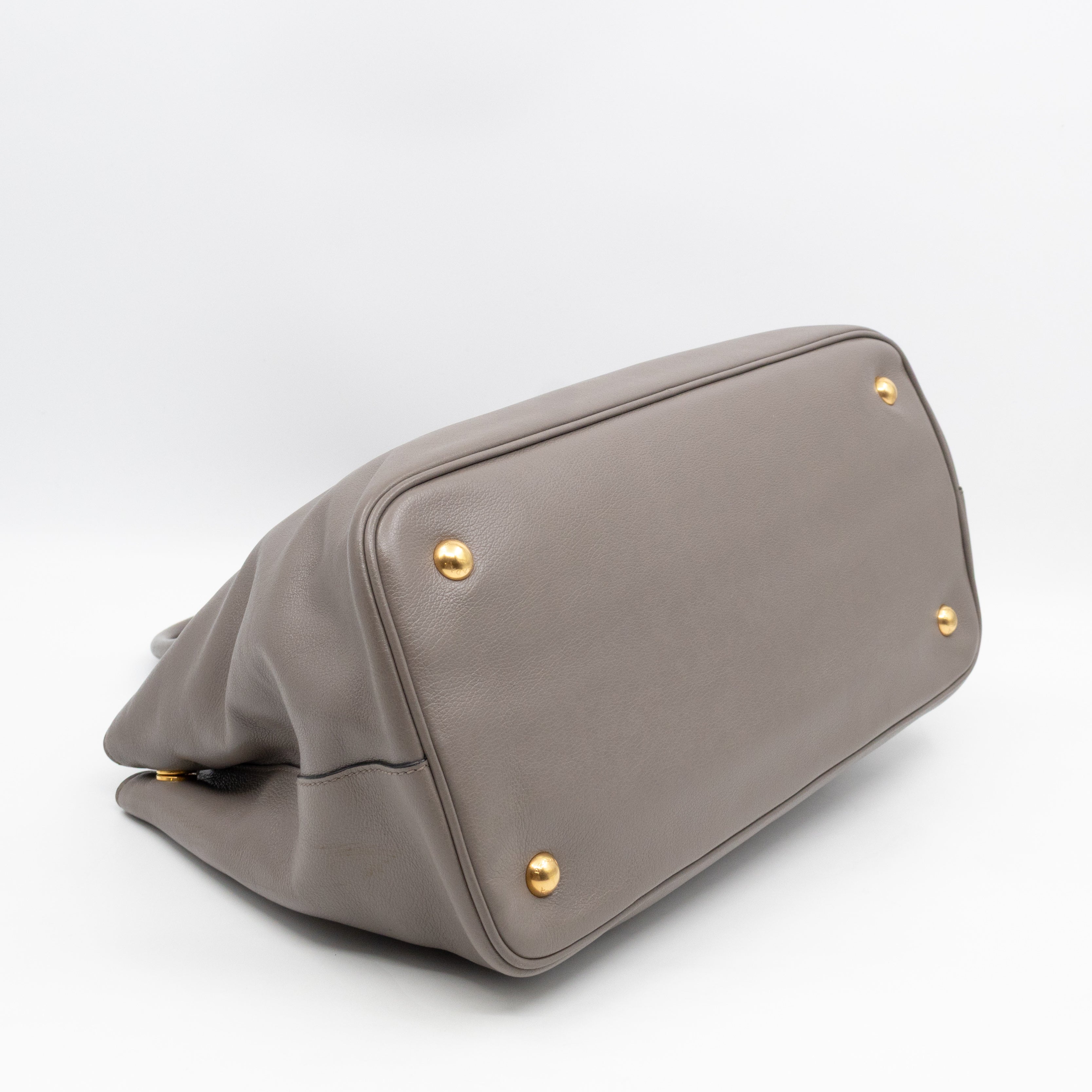 Canapa Tote Bag Logo Embossed Grey Leather