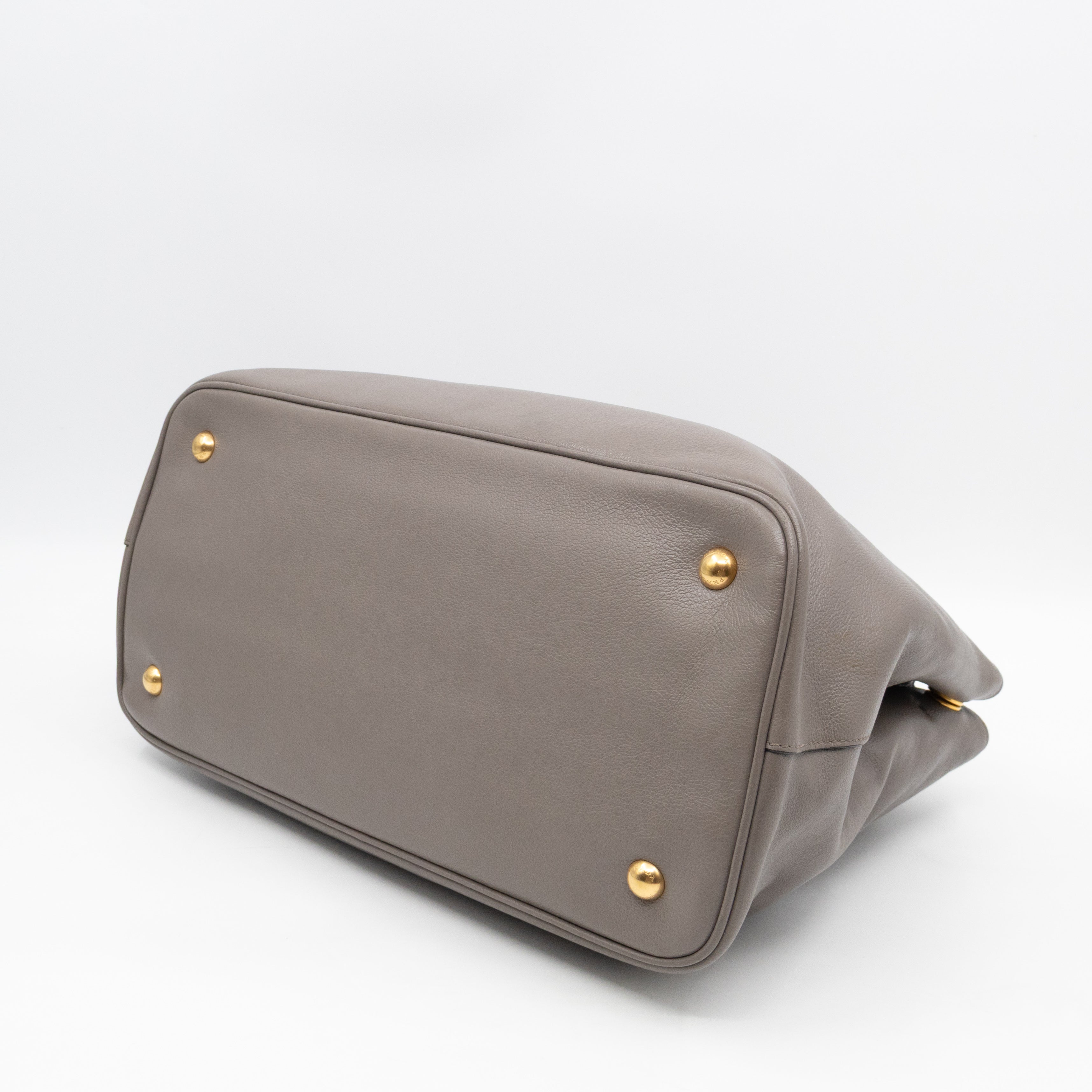 Canapa Tote Bag Logo Embossed Grey Leather
