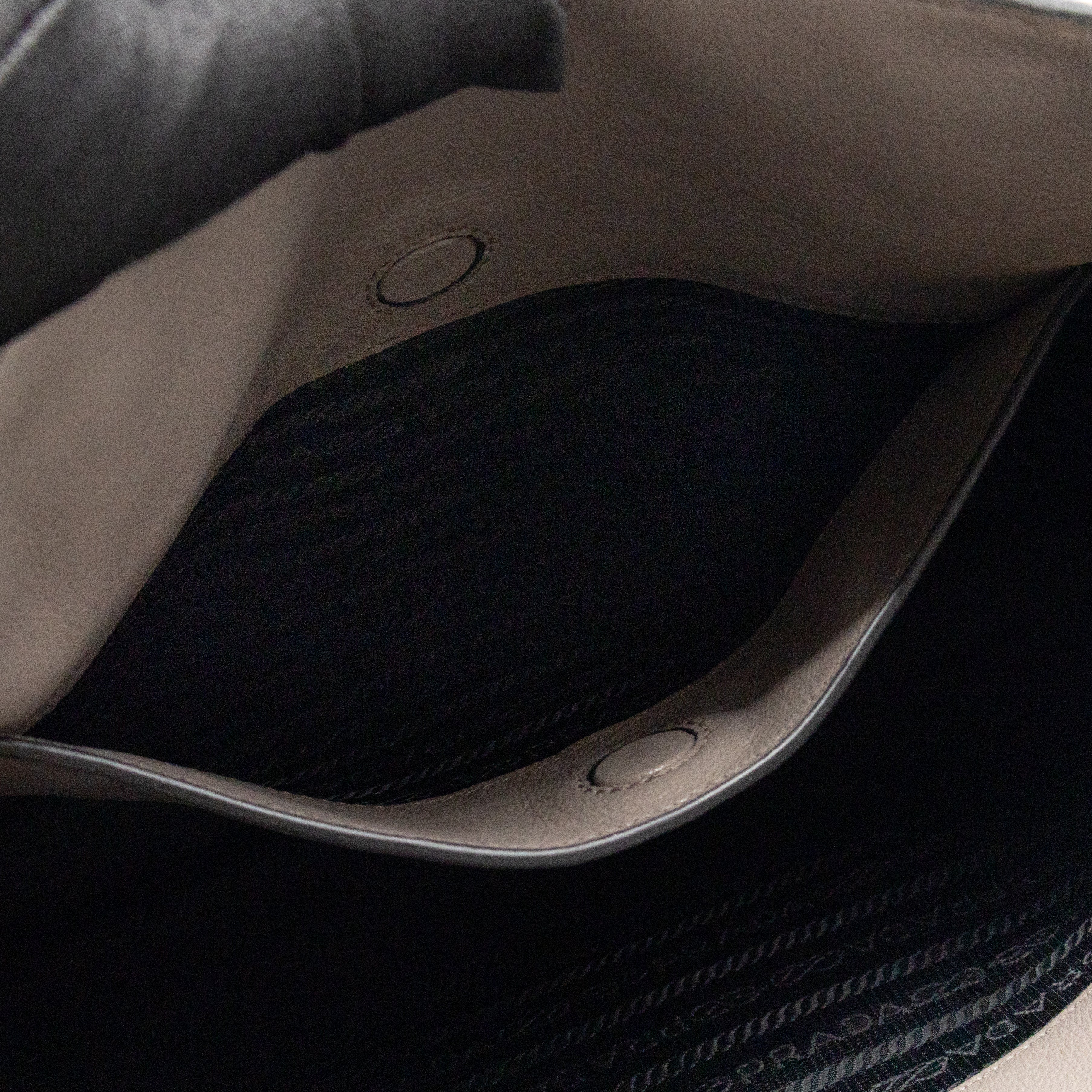 Canapa Tote Bag Logo Embossed Grey Leather