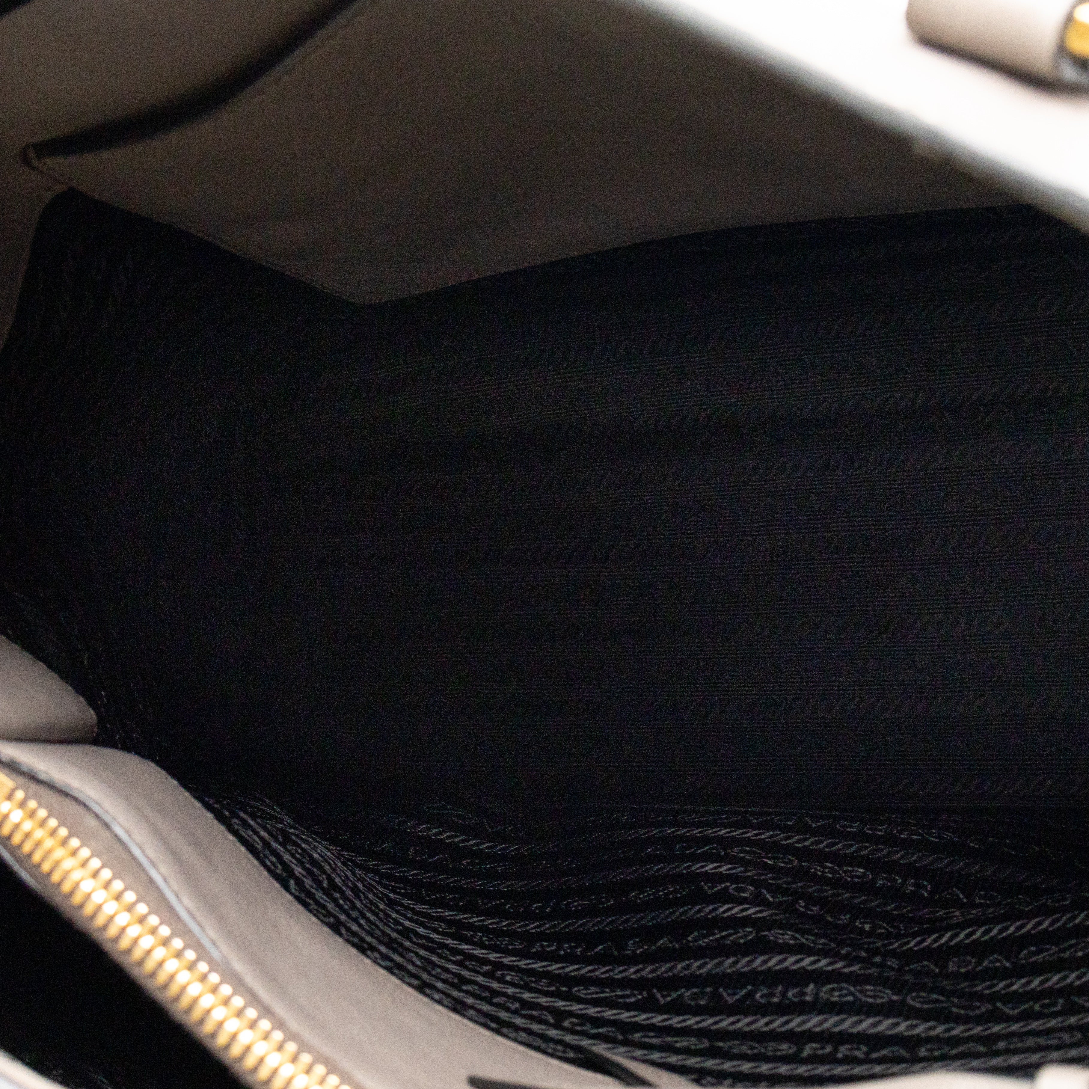 Canapa Tote Bag Logo Embossed Grey Leather