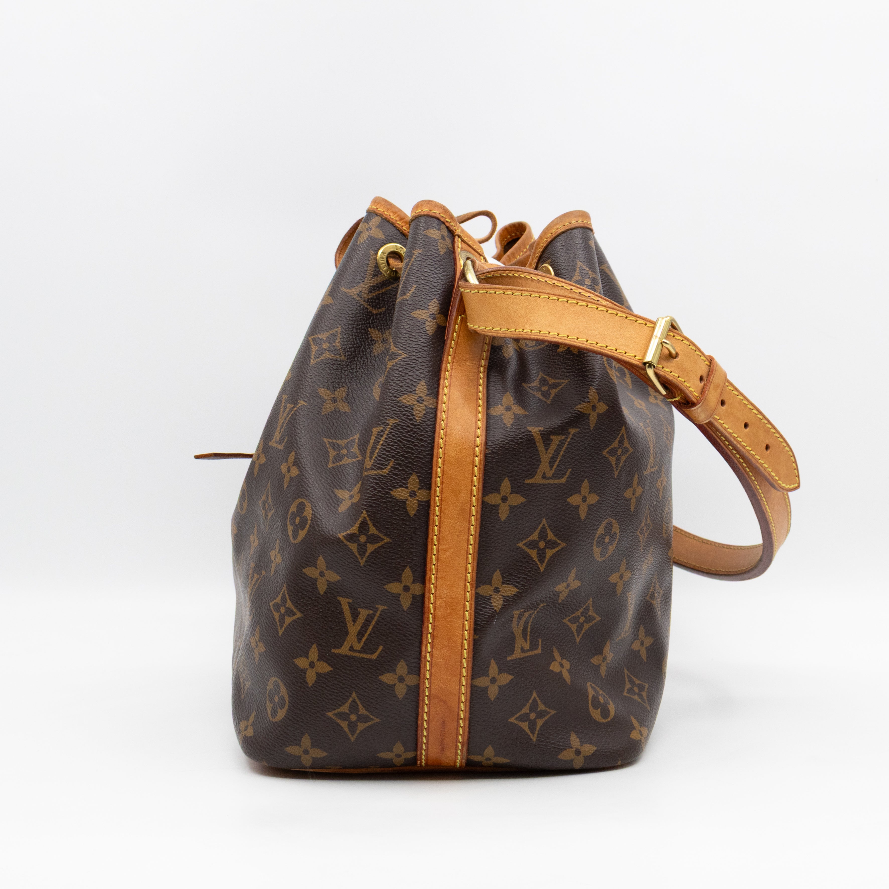 Petit Noe Monogram