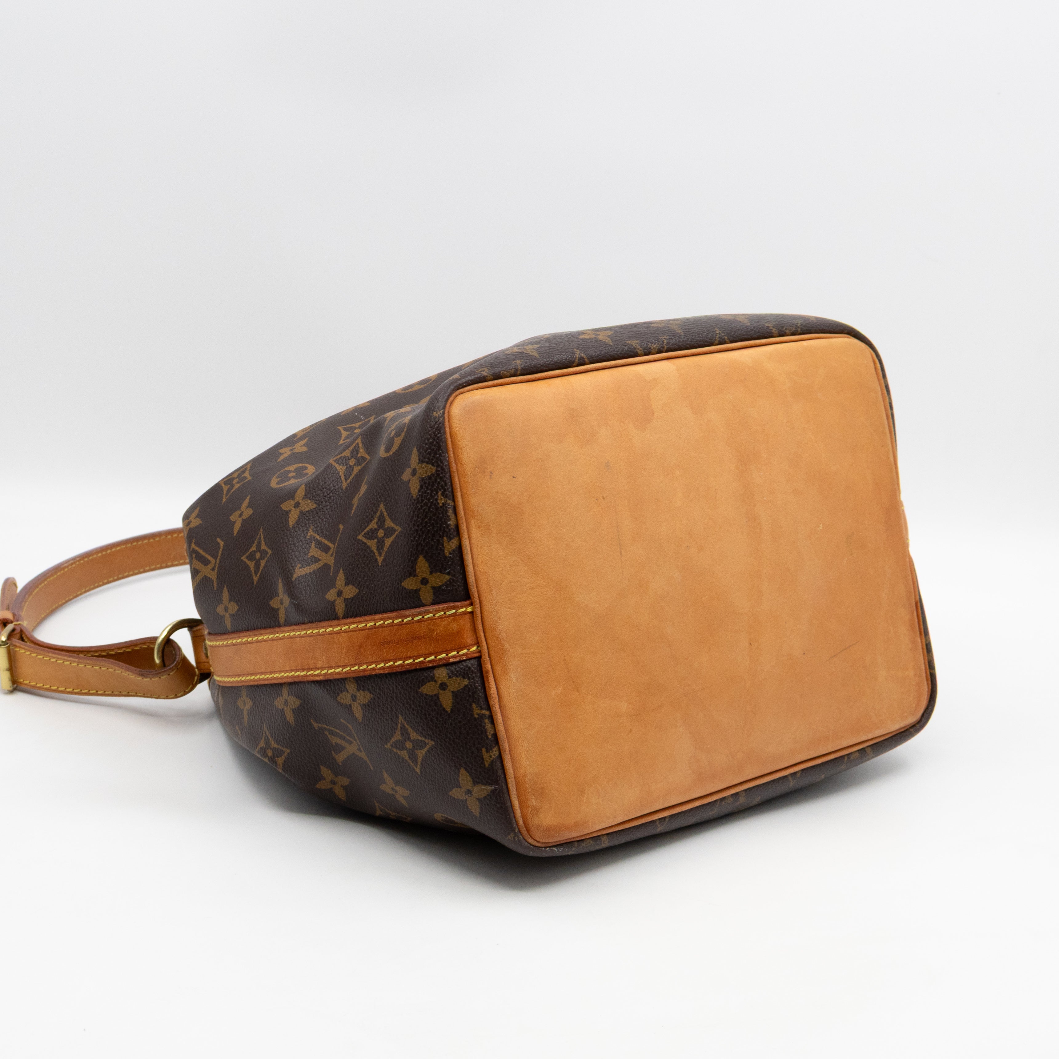 Petit Noe Monogram