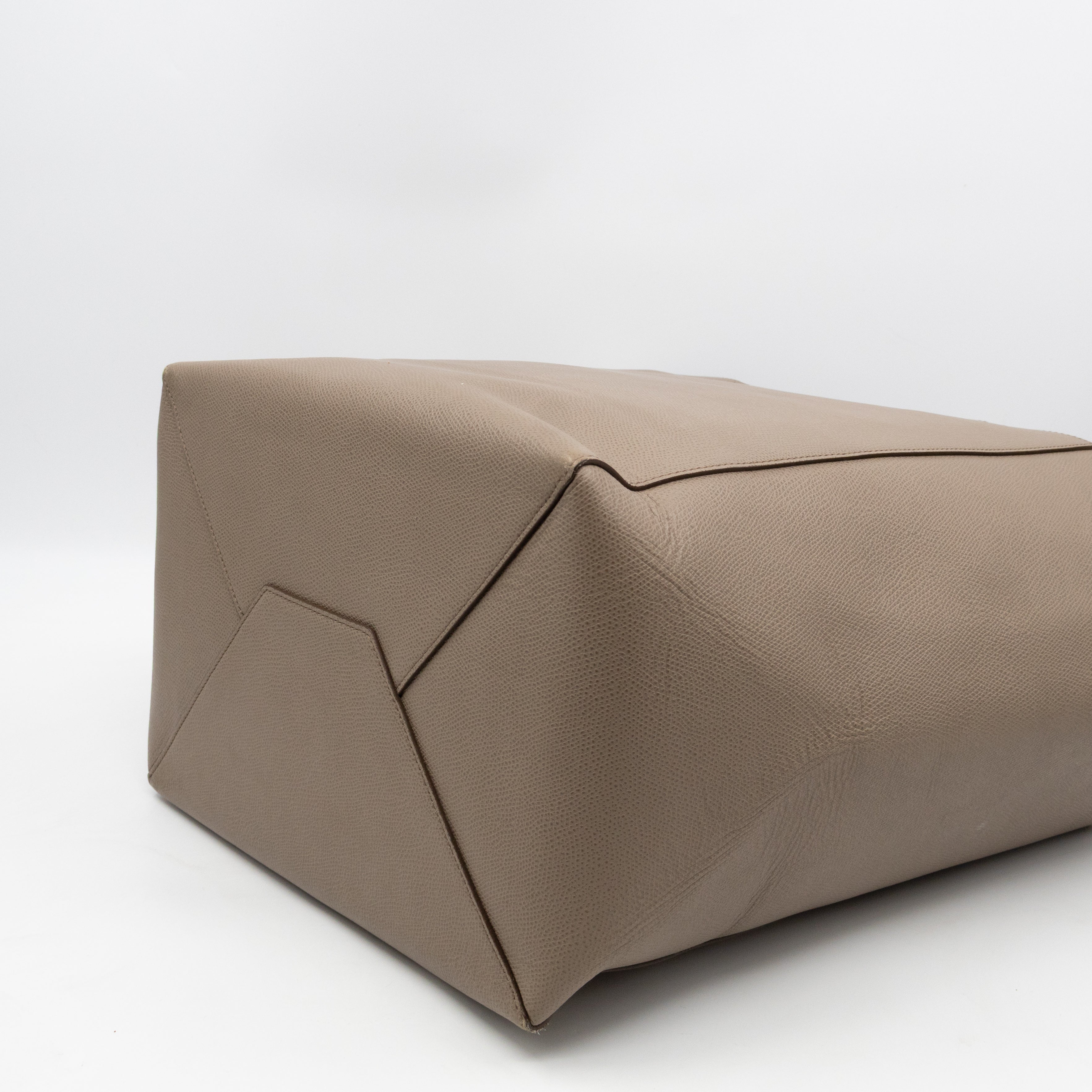 Cabas Phantom Tote Grey Leather