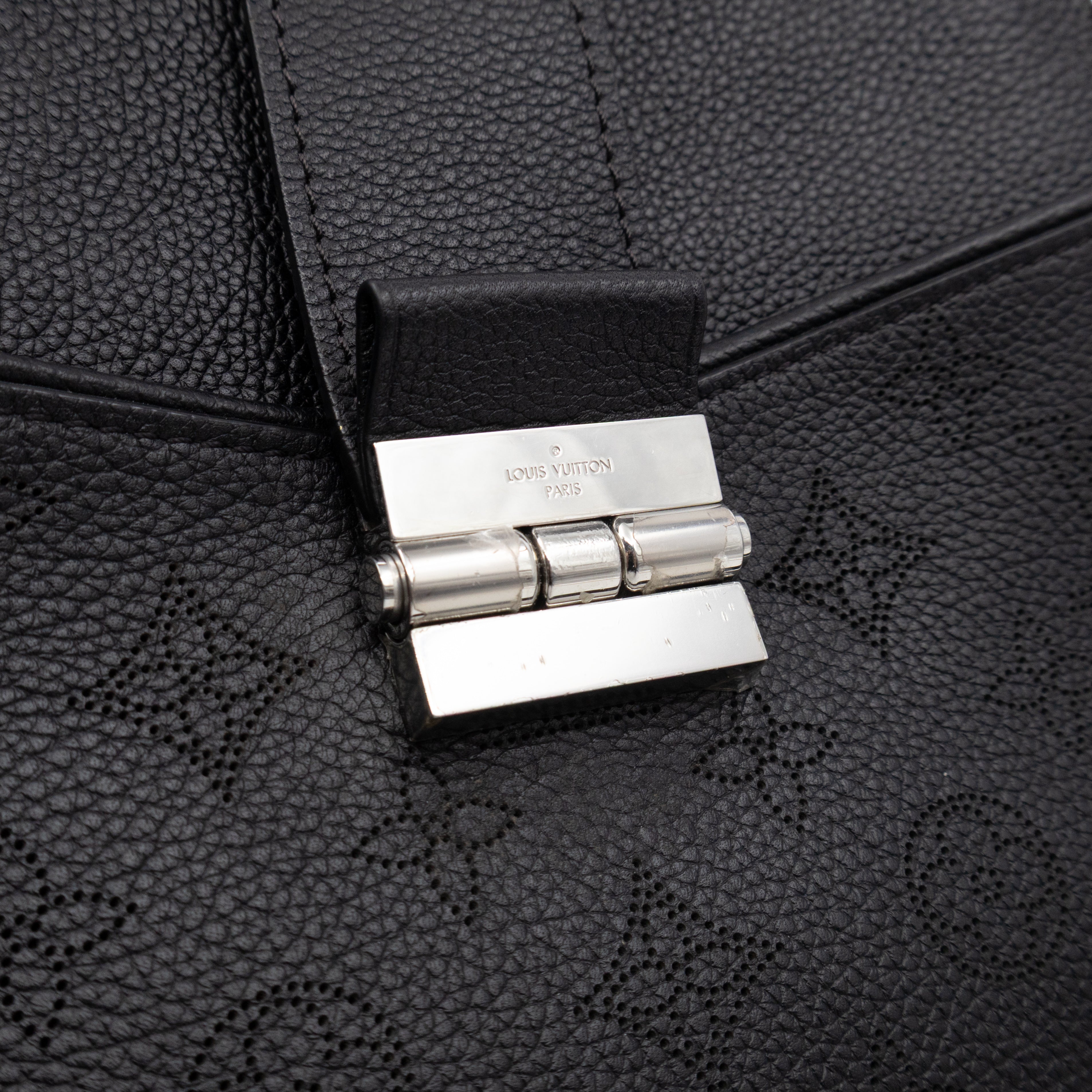 Sevres Mahina Black Leather