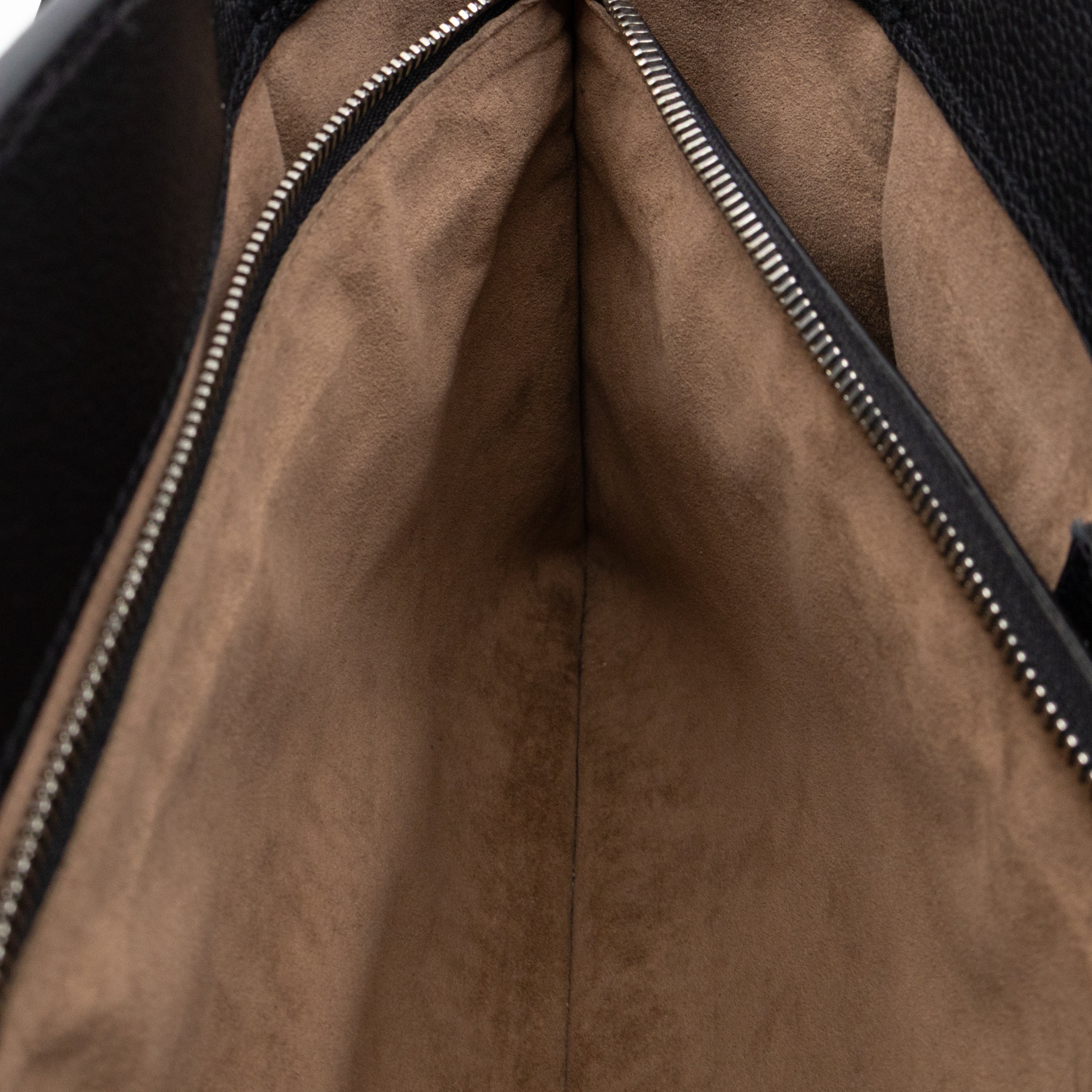 Sevres Mahina Black Leather