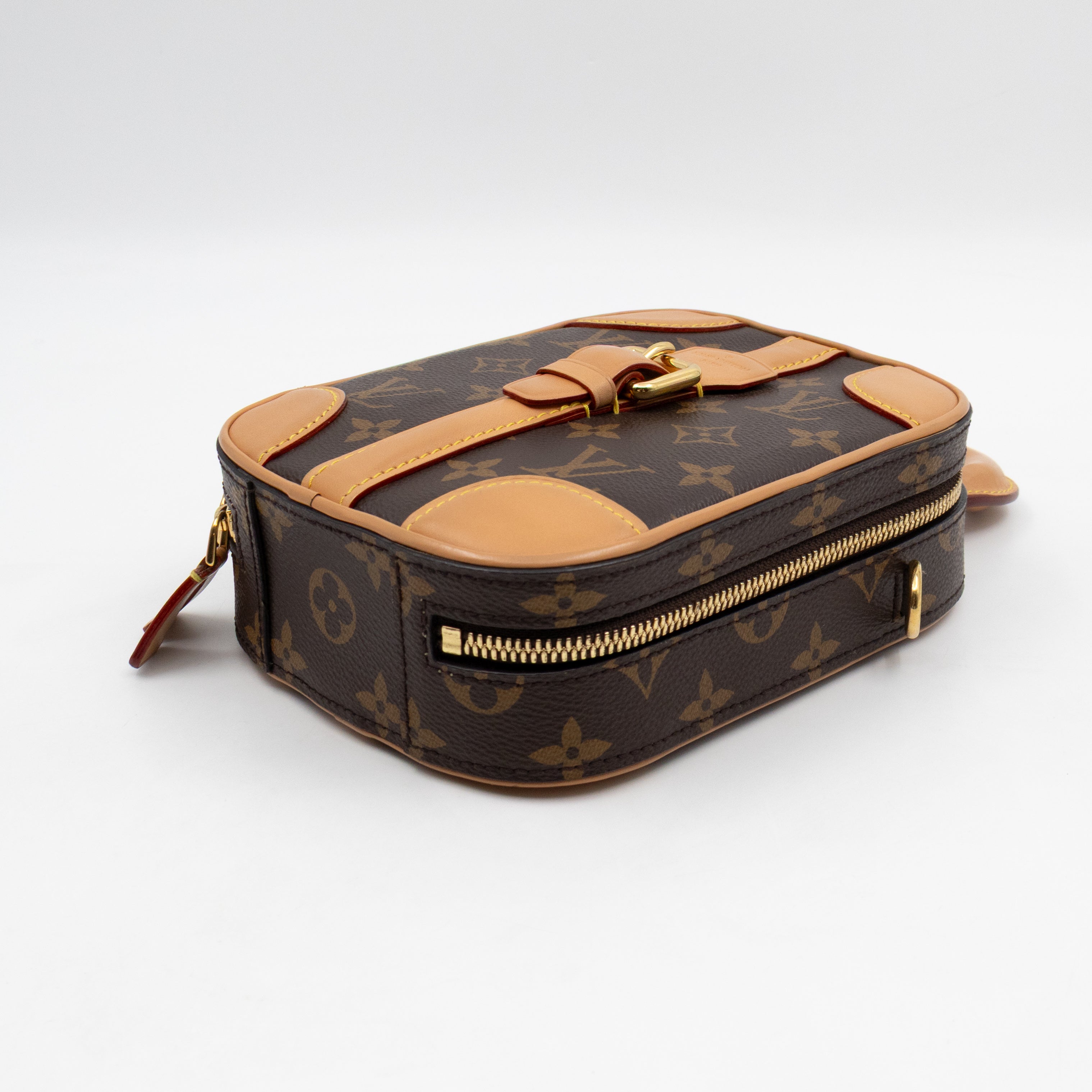 Valisette Vertical Monogram