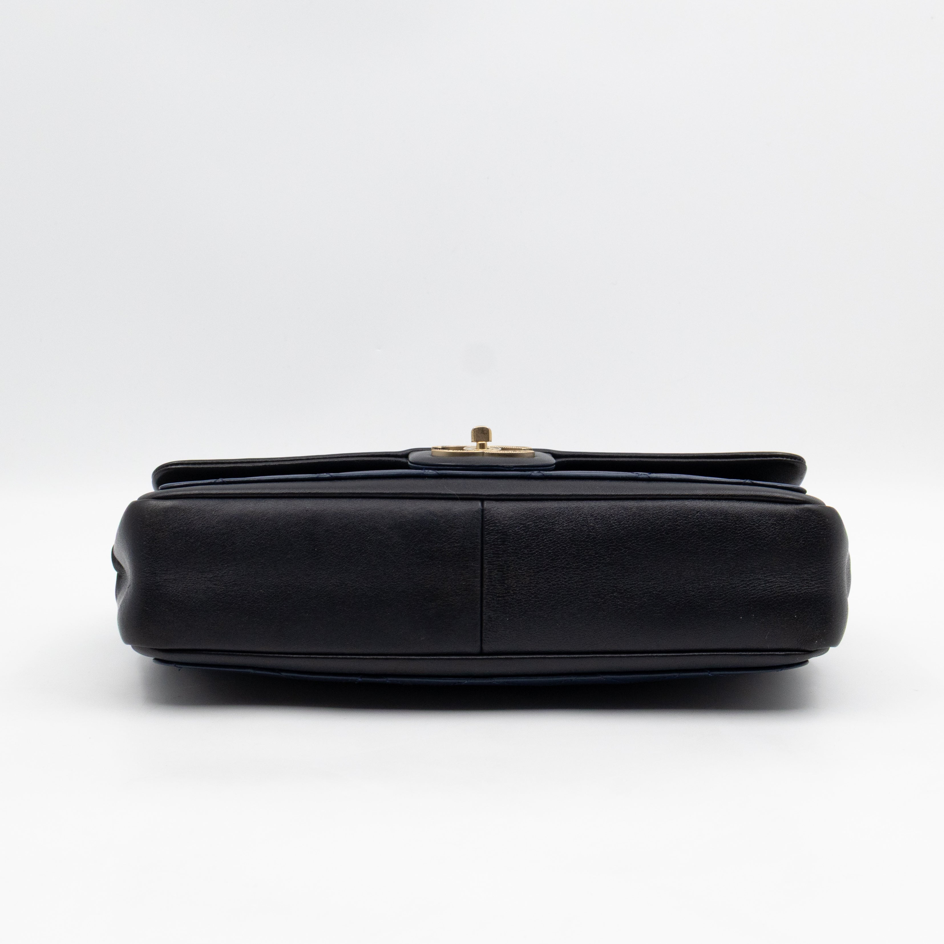 Graphic Medium Flap Bag Blue & Black Leather