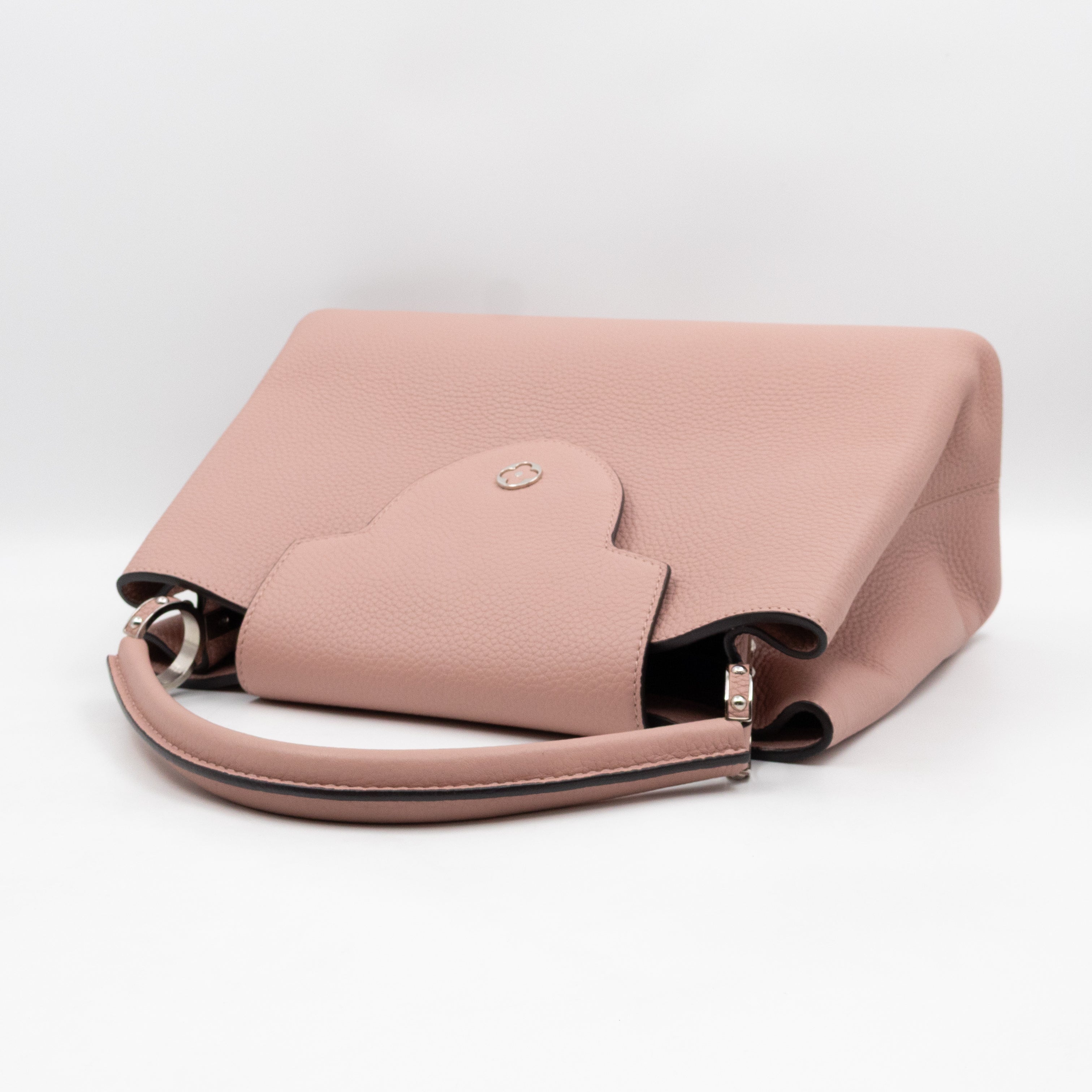 Capucines MM Rose Ballerine Taurillon Leather