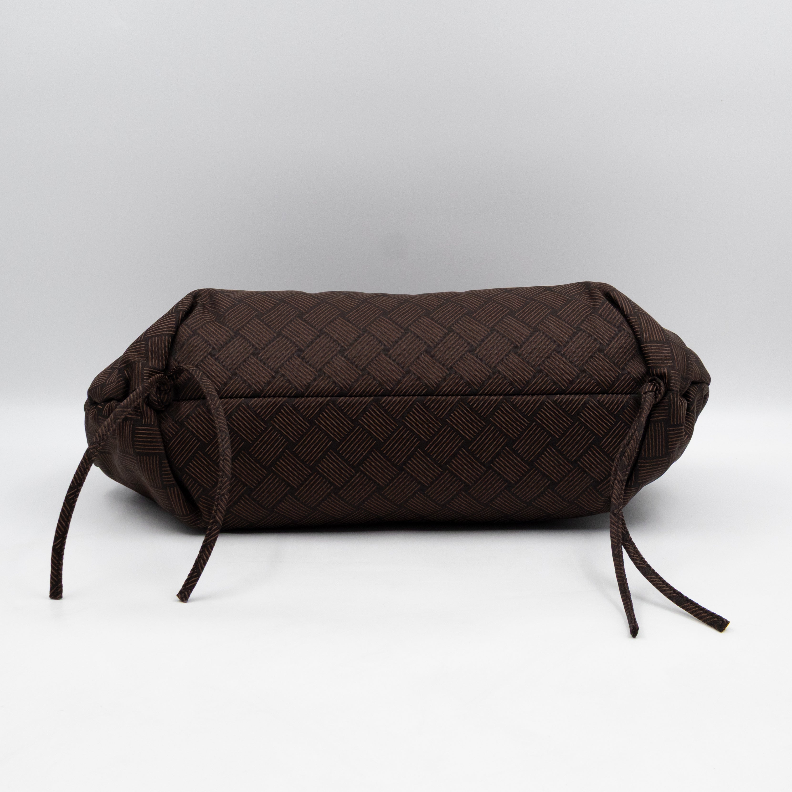 The Point Triangle Bag Medium Brown Intrecciato Jacquard