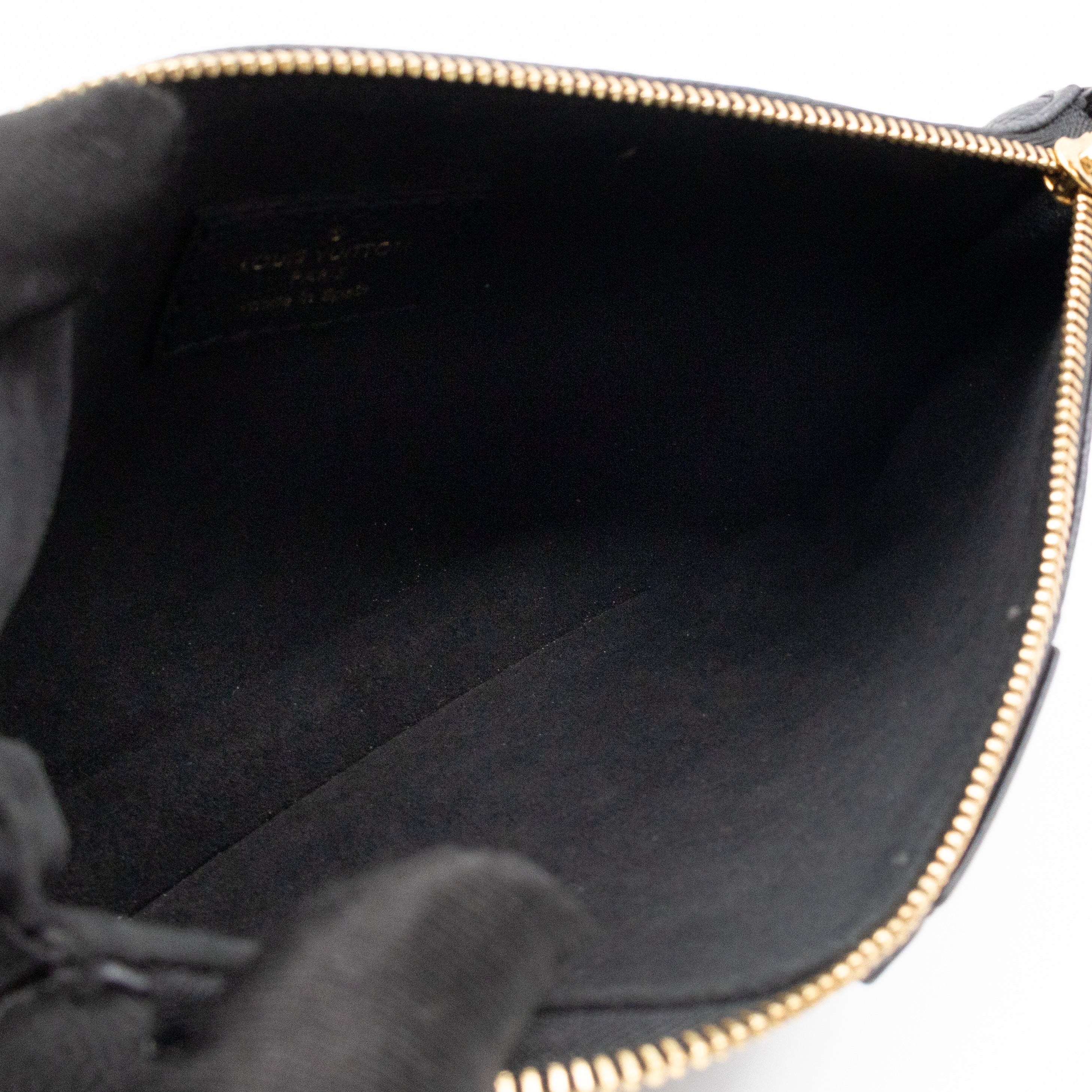 Multi Pochette Accessoires Black Monogram Empreinte