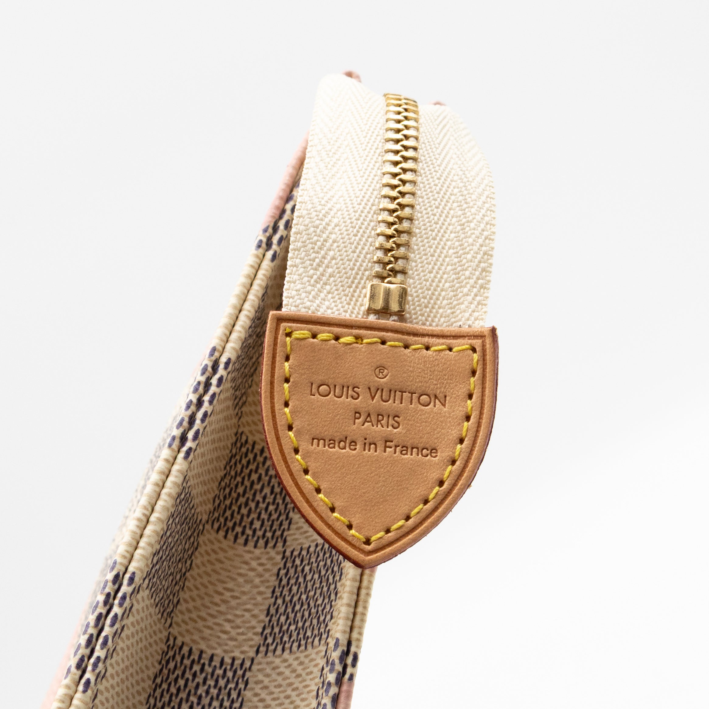Toiletry Pouch 26 Tahitienne Damier Azur
