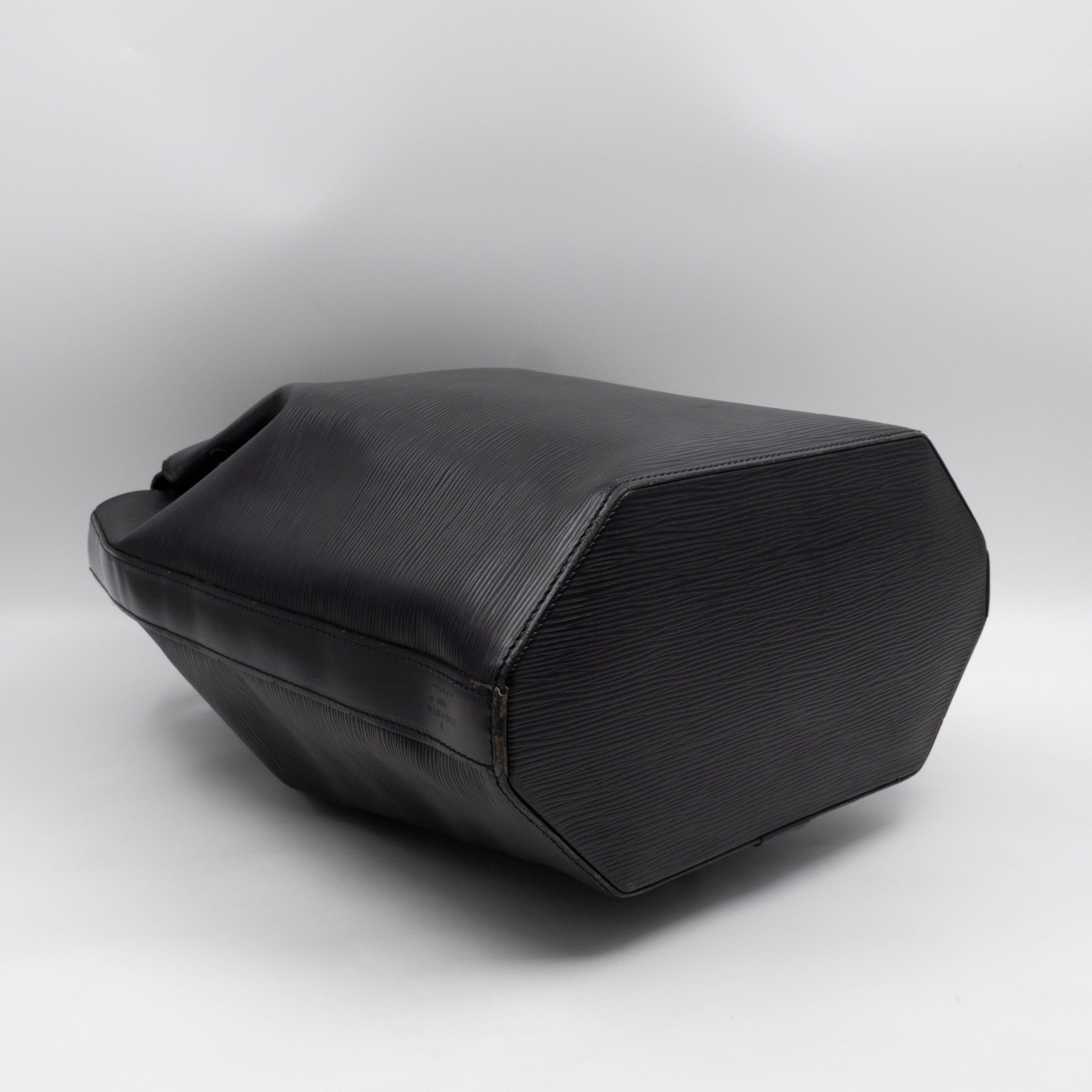 Sac A Dos Black Epi Leather