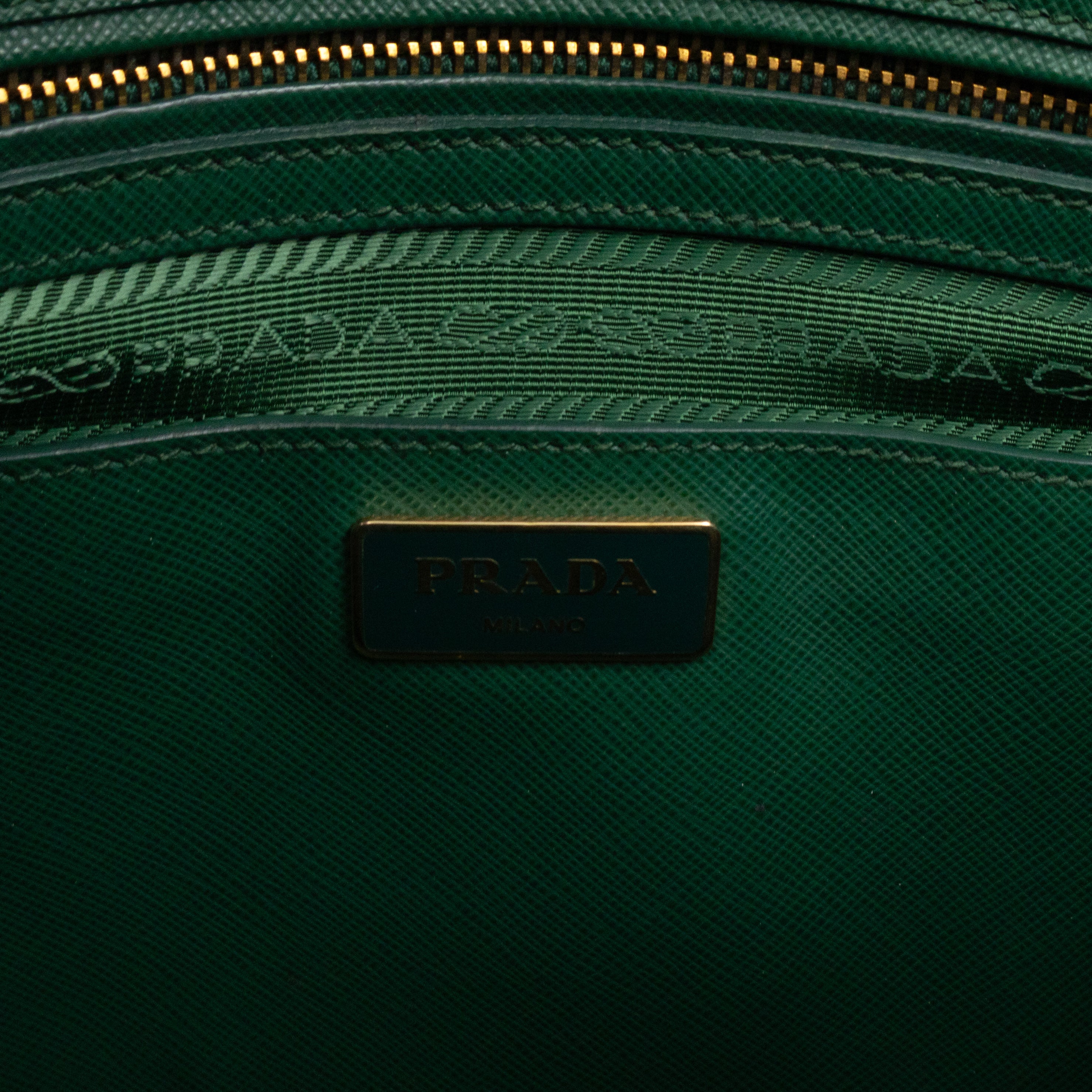 Galleria Large Double Zip Biliardo Green Saffiano Leather